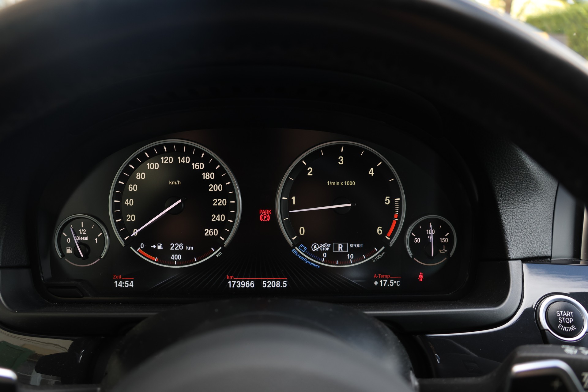 BMW 535d Touring M Sport xDrive Steptronic-image-30