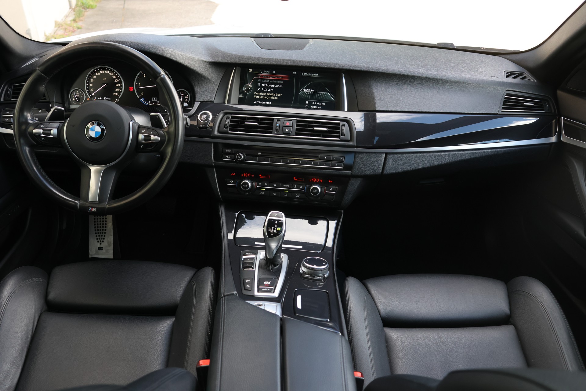 BMW 535d Touring M Sport xDrive Steptronic-image-15