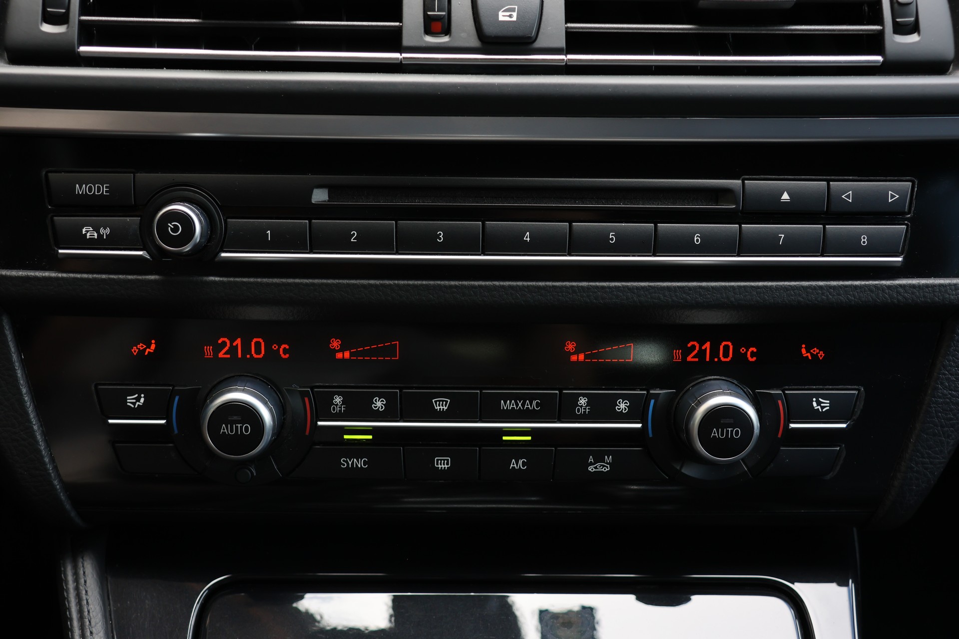 BMW 535d Touring M Sport xDrive Steptronic-image-29