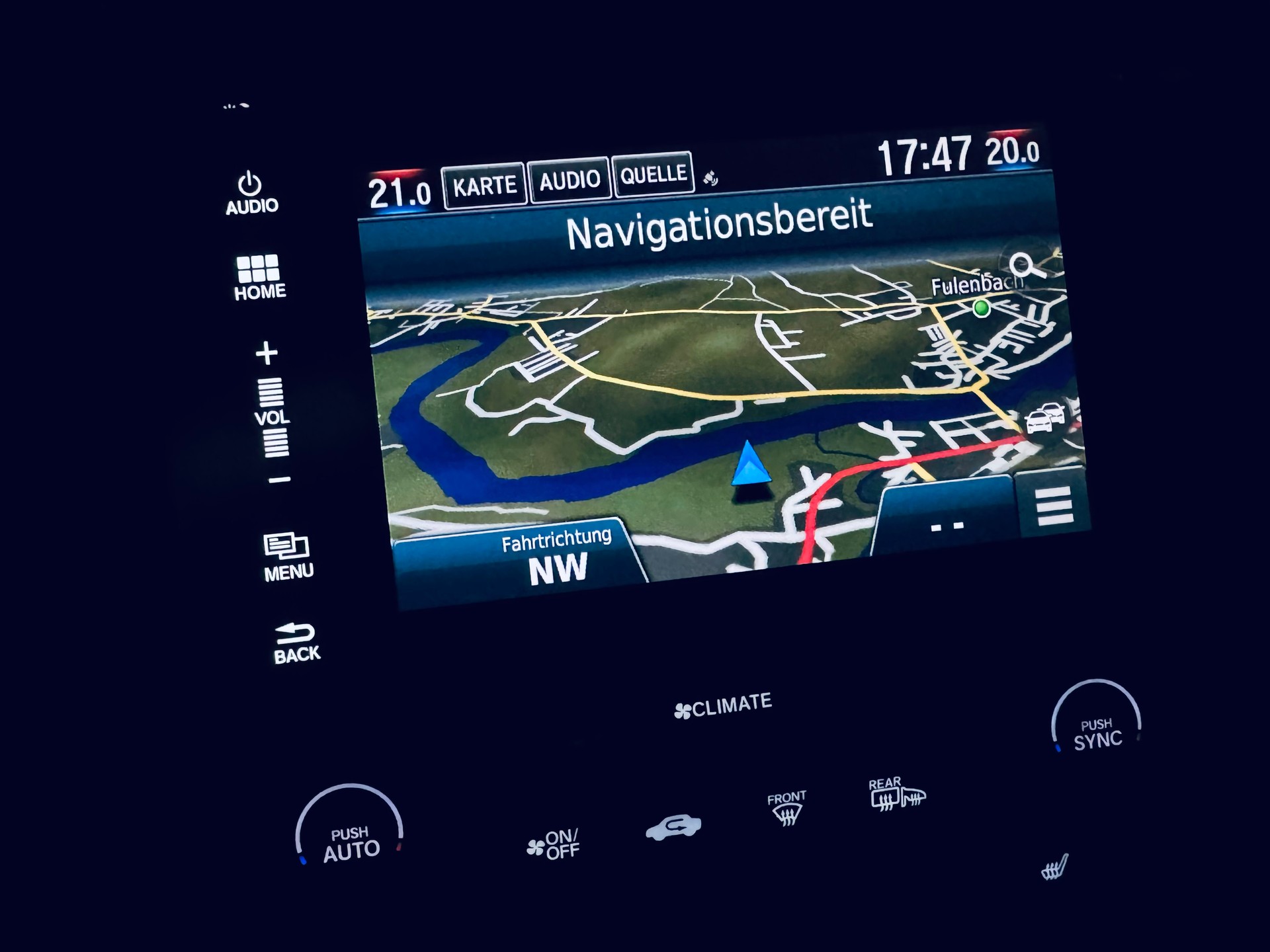 HONDA Civic 1.5 VTEC Sport-image-17