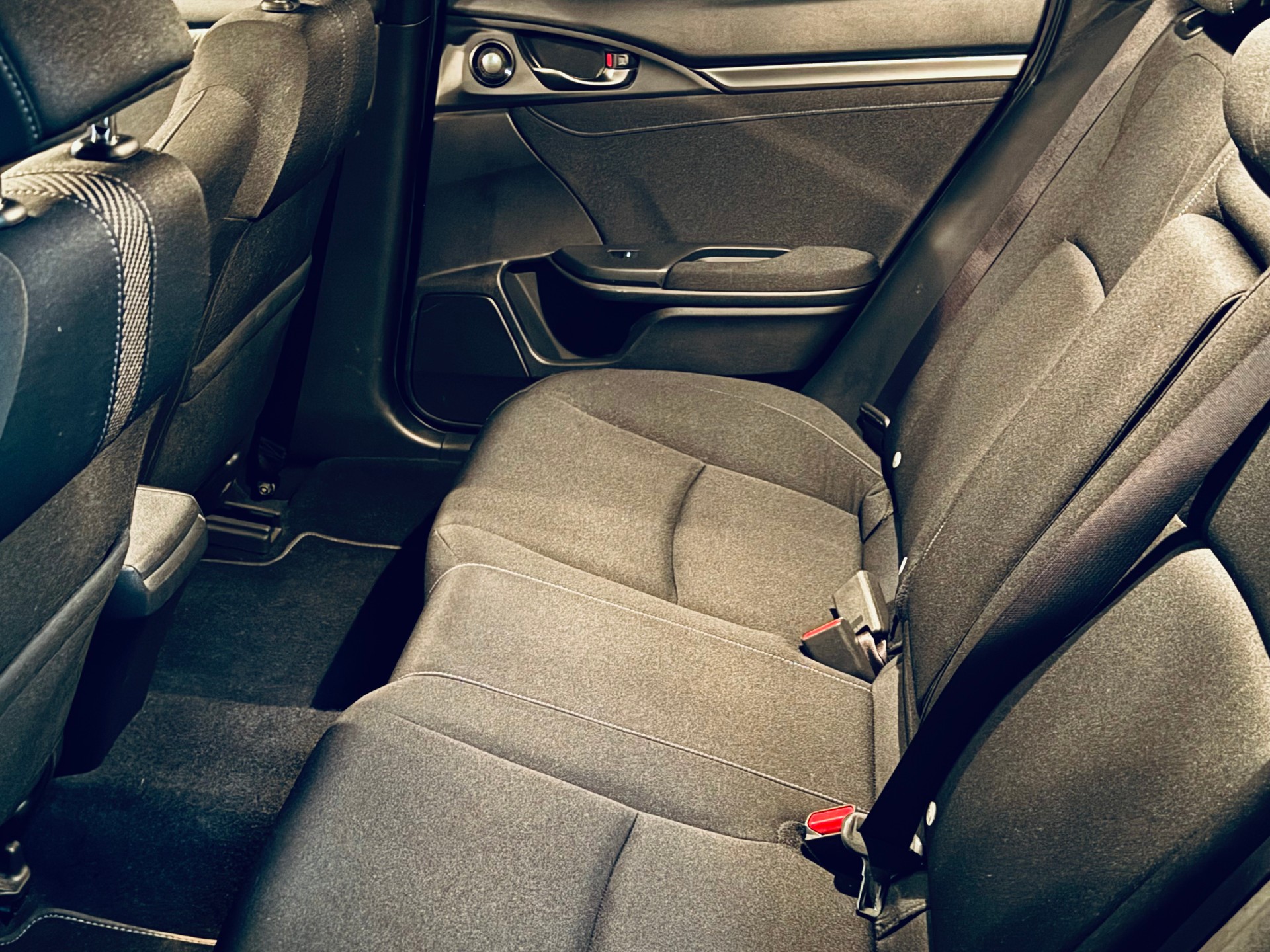 HONDA Civic 1.5 VTEC Sport-image-15