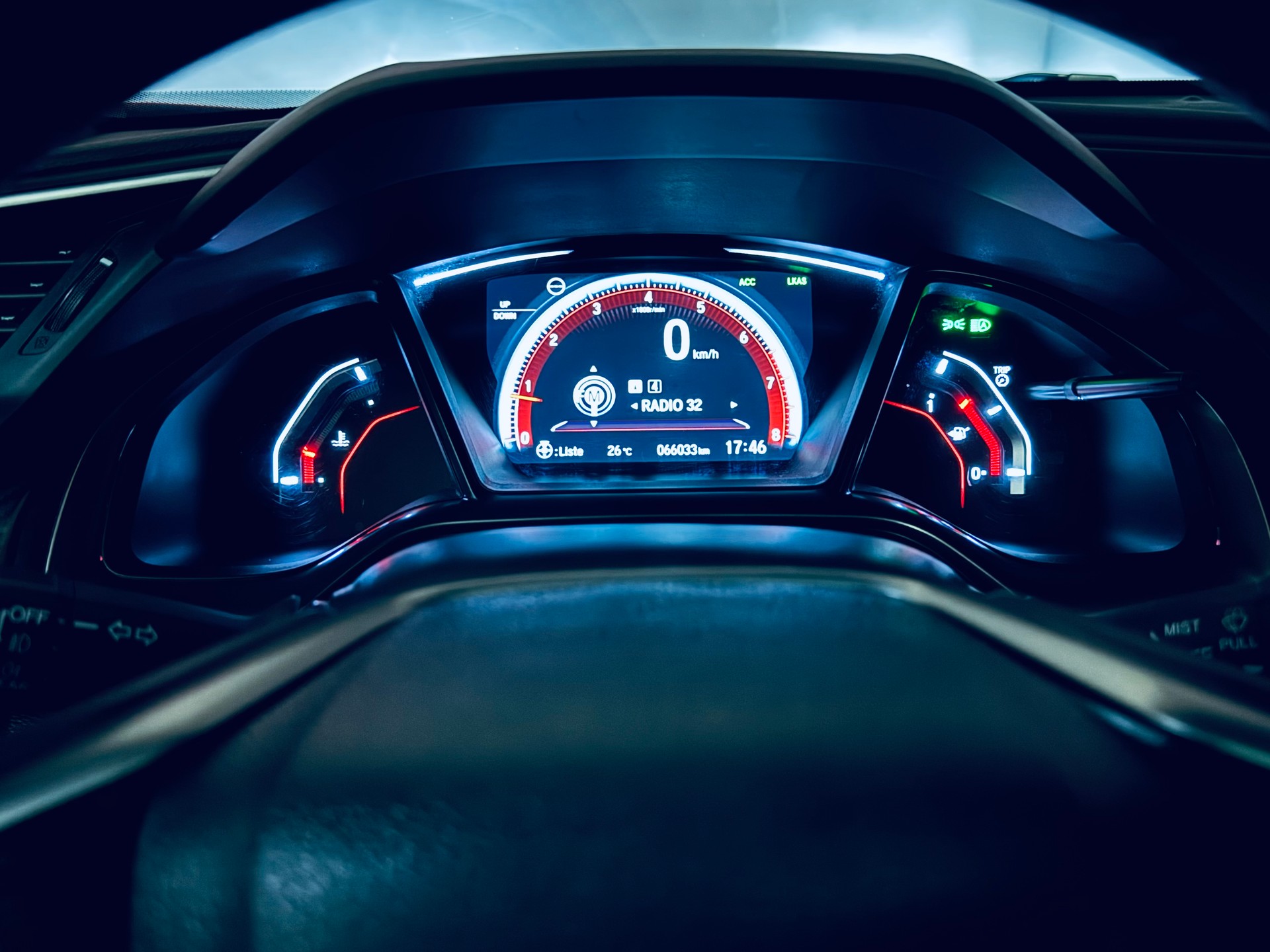 HONDA Civic 1.5 VTEC Sport-image-16