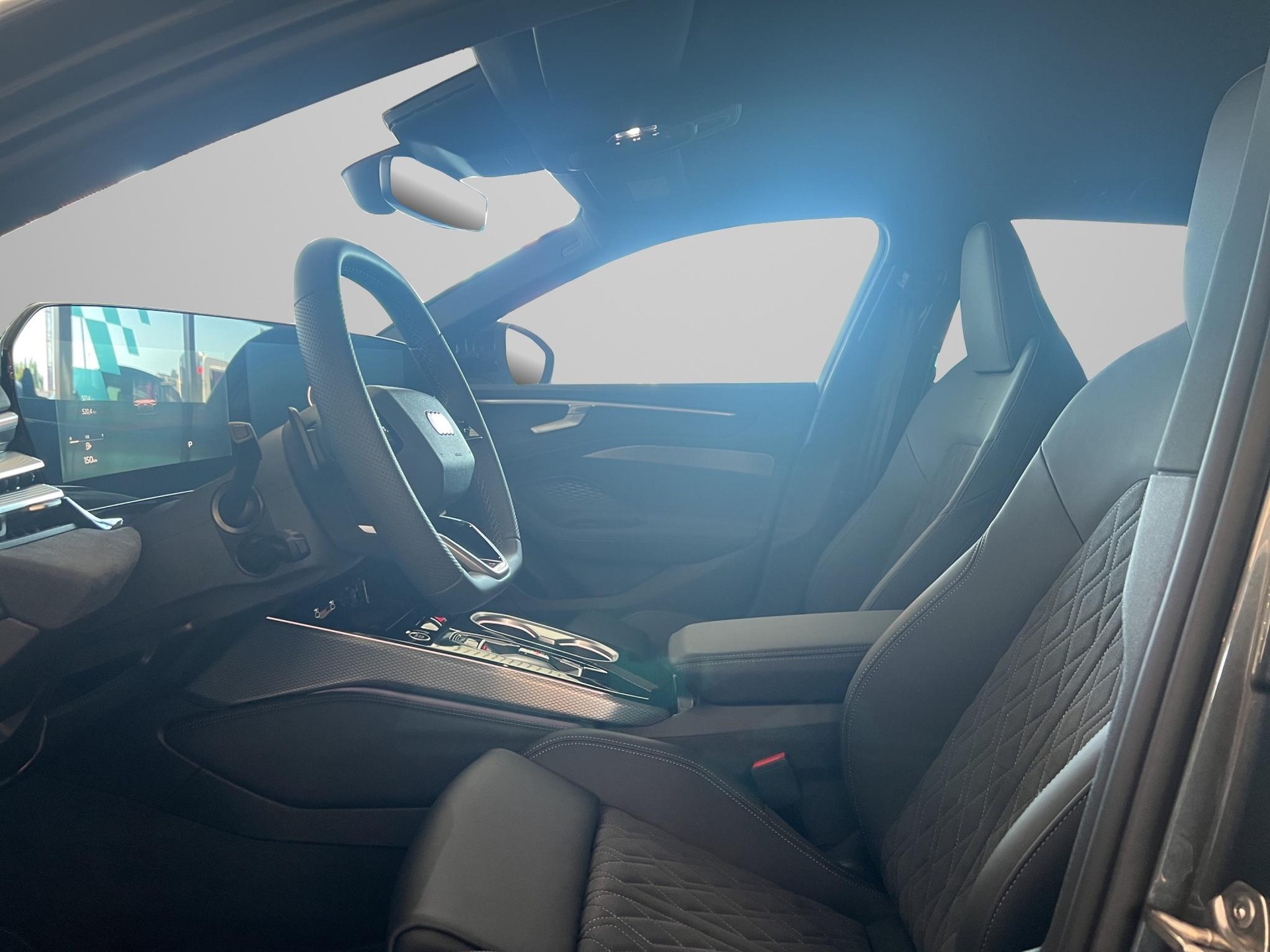 AUDI A6 Avant 2.0 TDI quattro S-Tronic-image-10