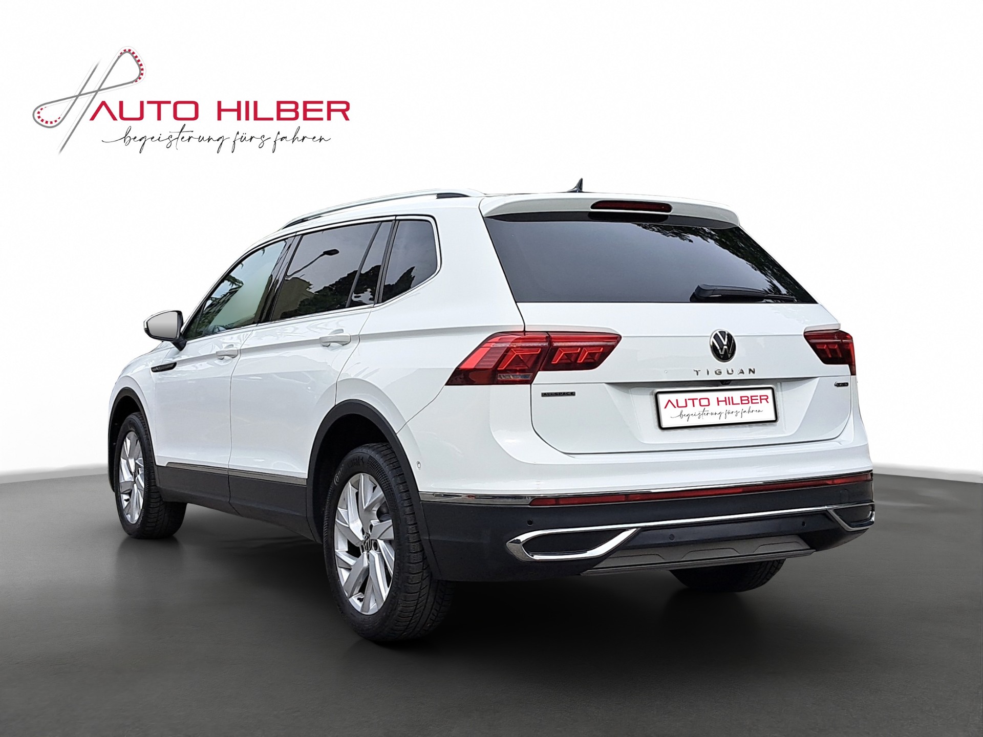 VW Tiguan Allspace 2.0 TDI SCR Elegance 4Motion DSG-image-4