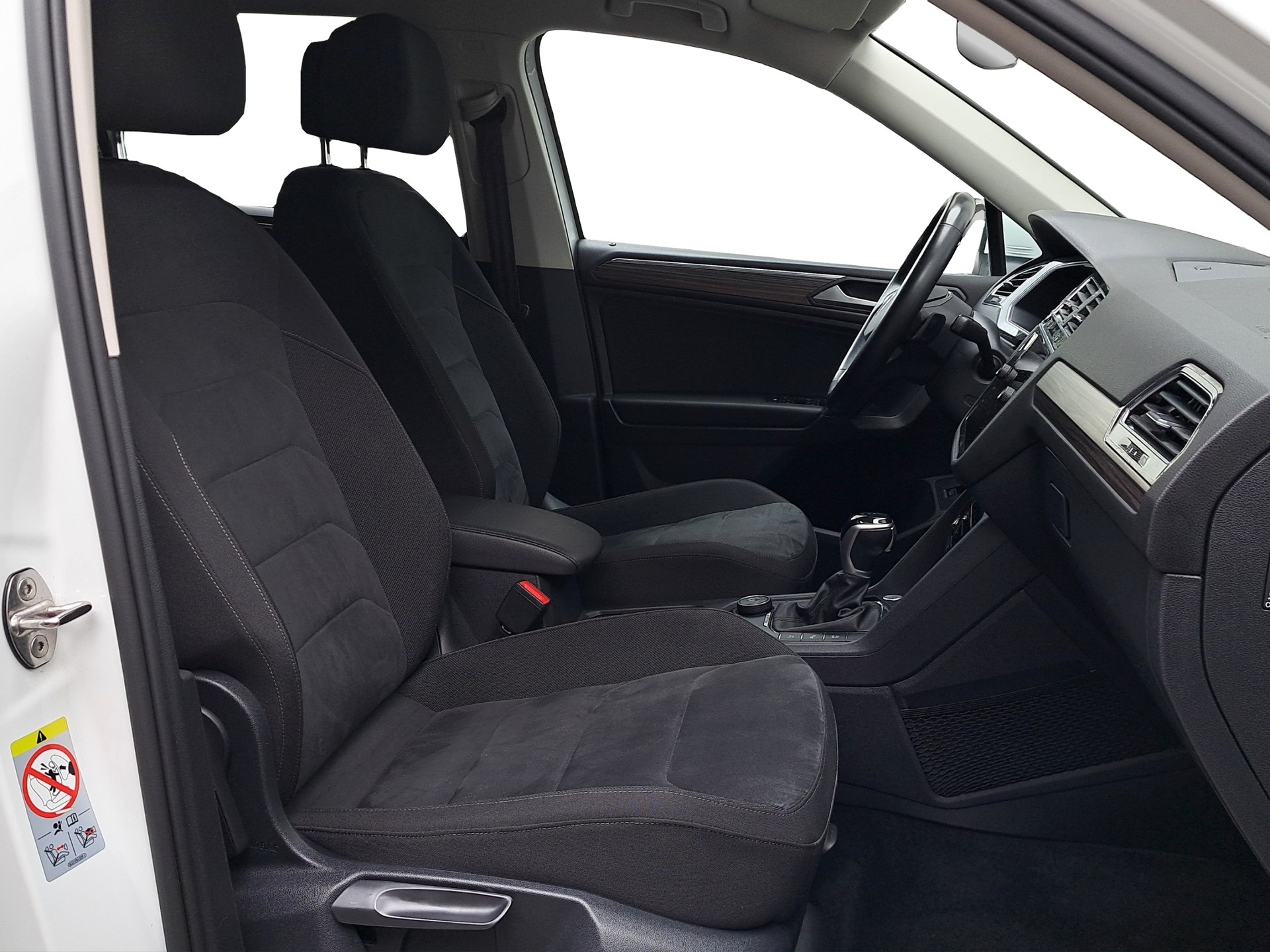 VW Tiguan Allspace 2.0 TDI SCR Elegance 4Motion DSG-image-11