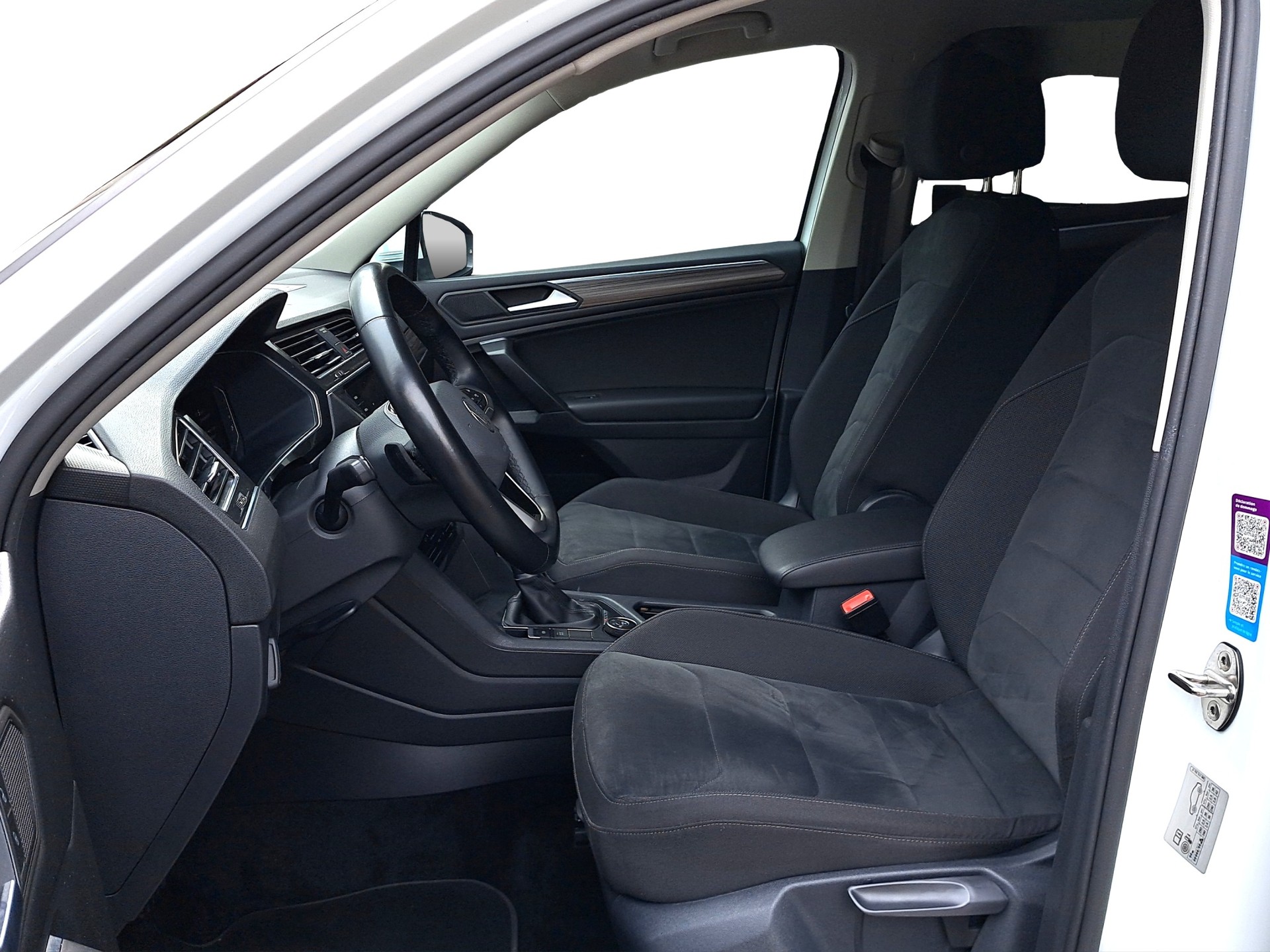 VW Tiguan Allspace 2.0 TDI SCR Elegance 4Motion DSG-image-7