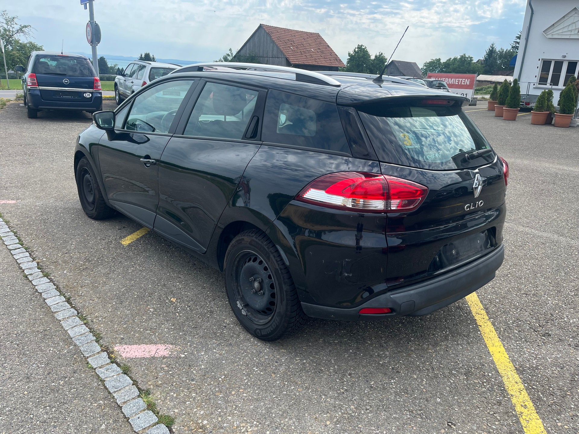 RENAULT Clio Grandtour 0.9 12V Swiss Edition-image-4