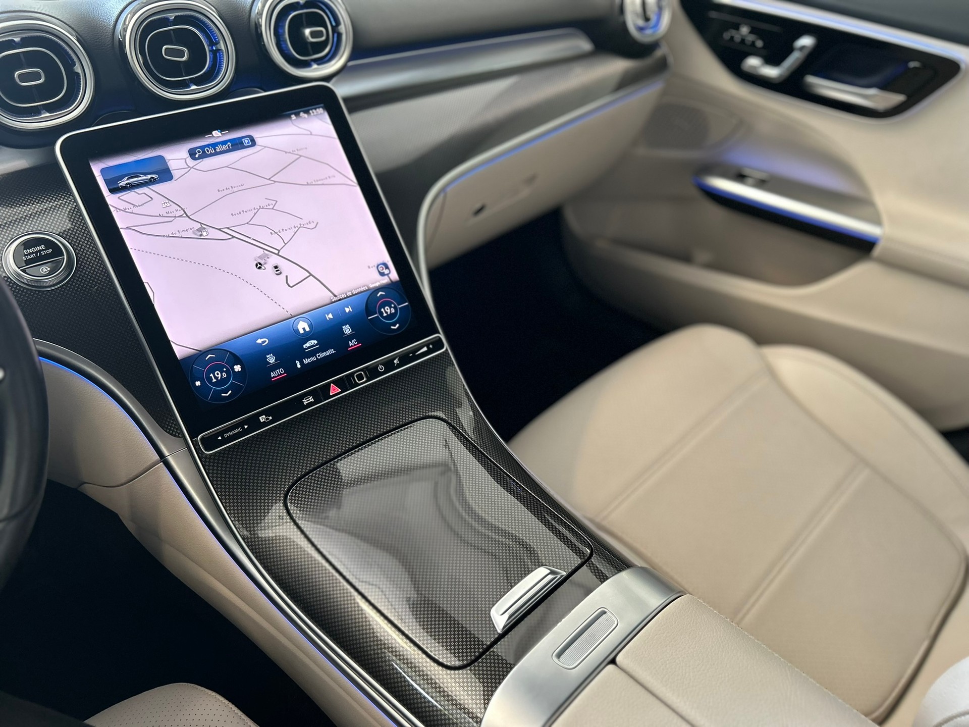 MERCEDES-BENZ C 220 d 4Matic Avantgarde-image-13