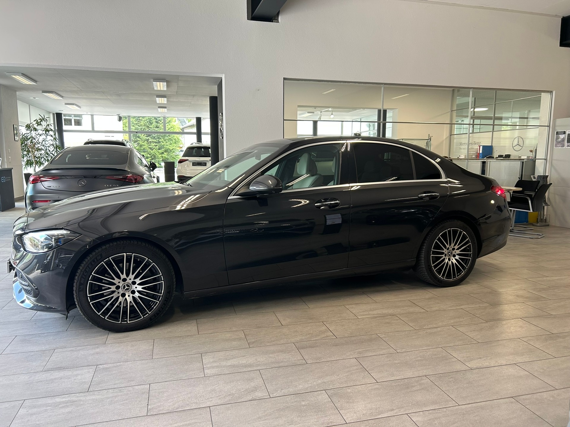 MERCEDES-BENZ C 220 d 4Matic Avantgarde-showroom-element-3