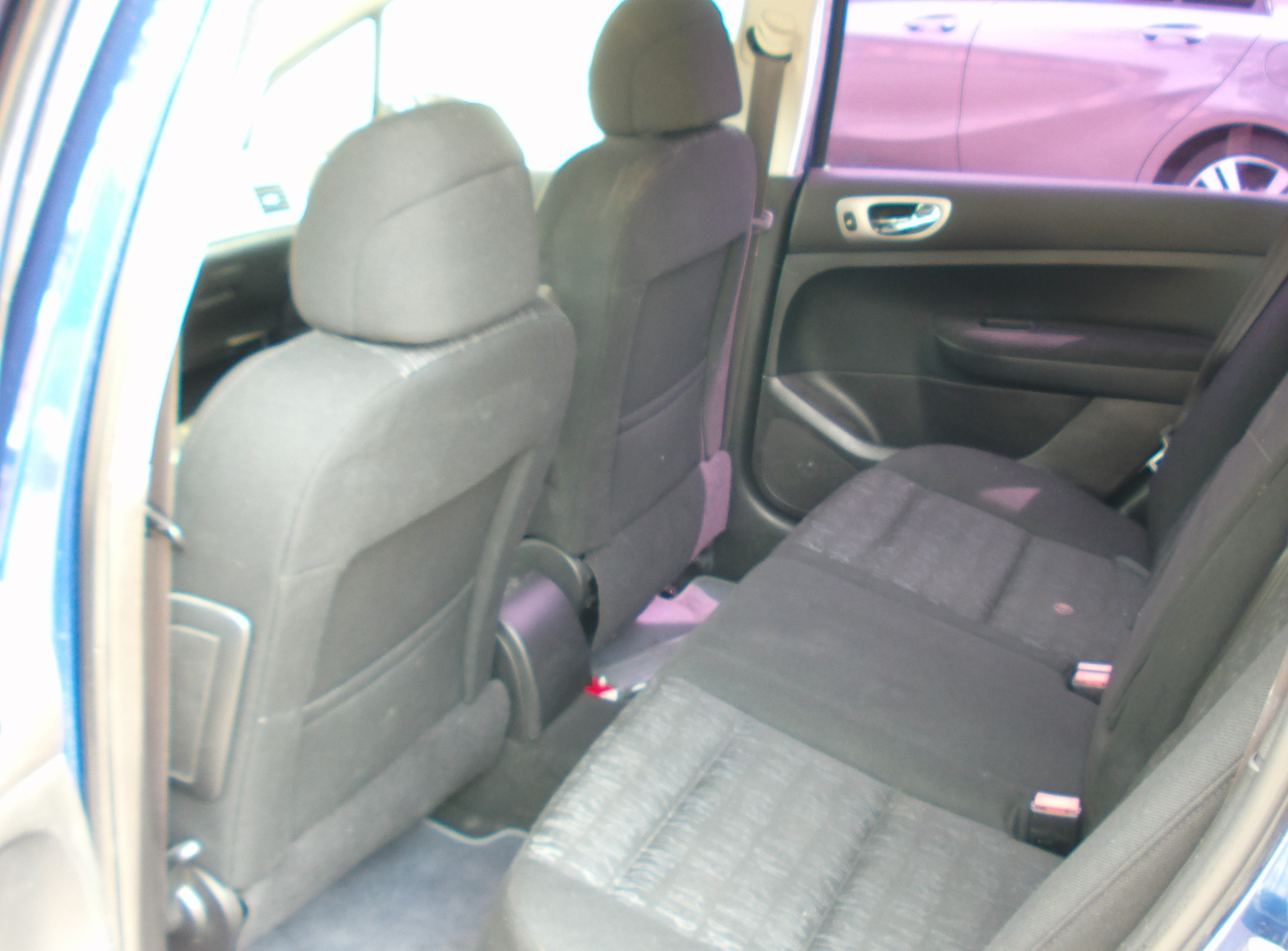 PEUGEOT 307 2.0 HDI XS-image-8
