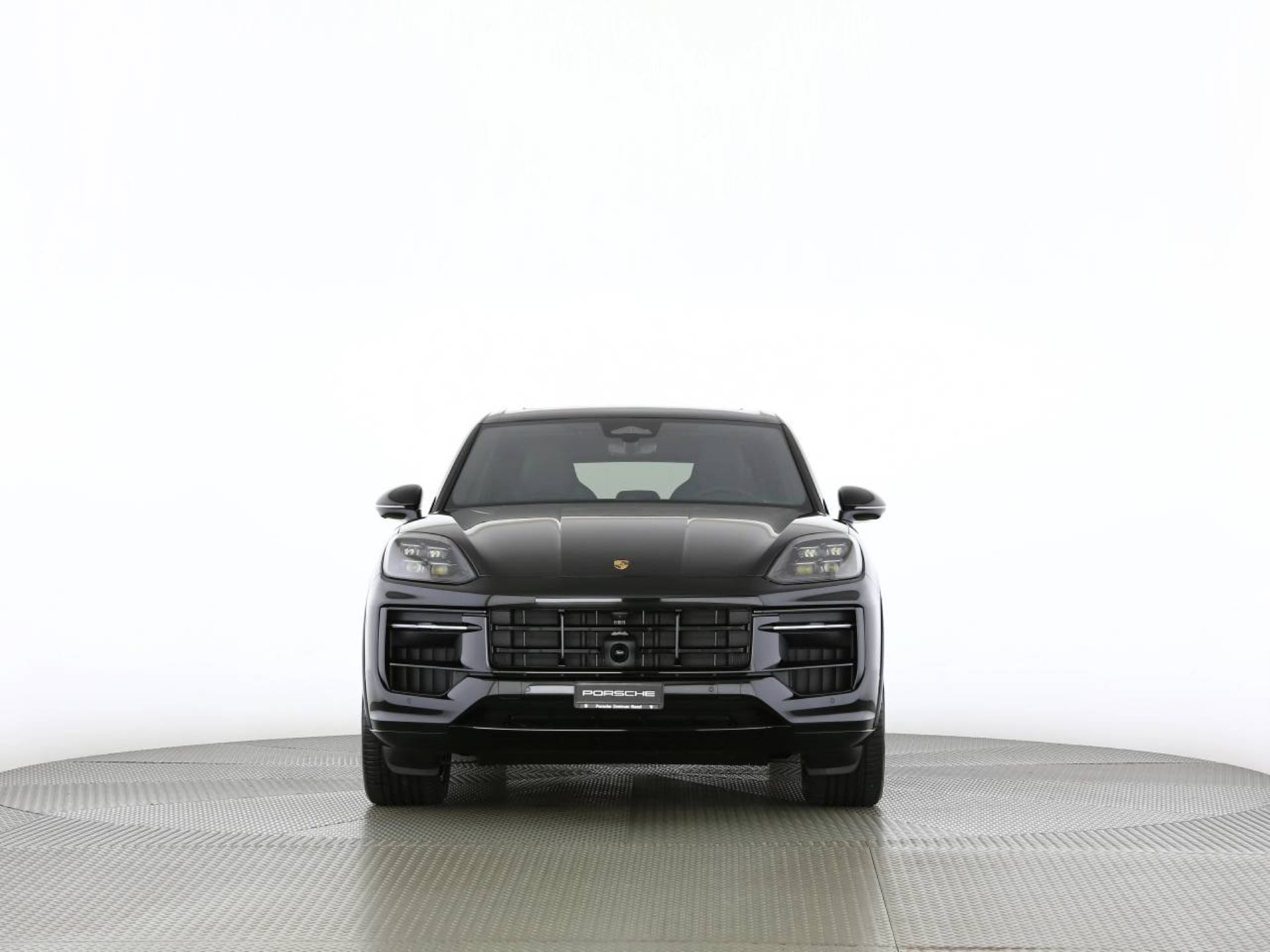 PORSCHE Cayenne E-Hybrid Black Edition-image-27