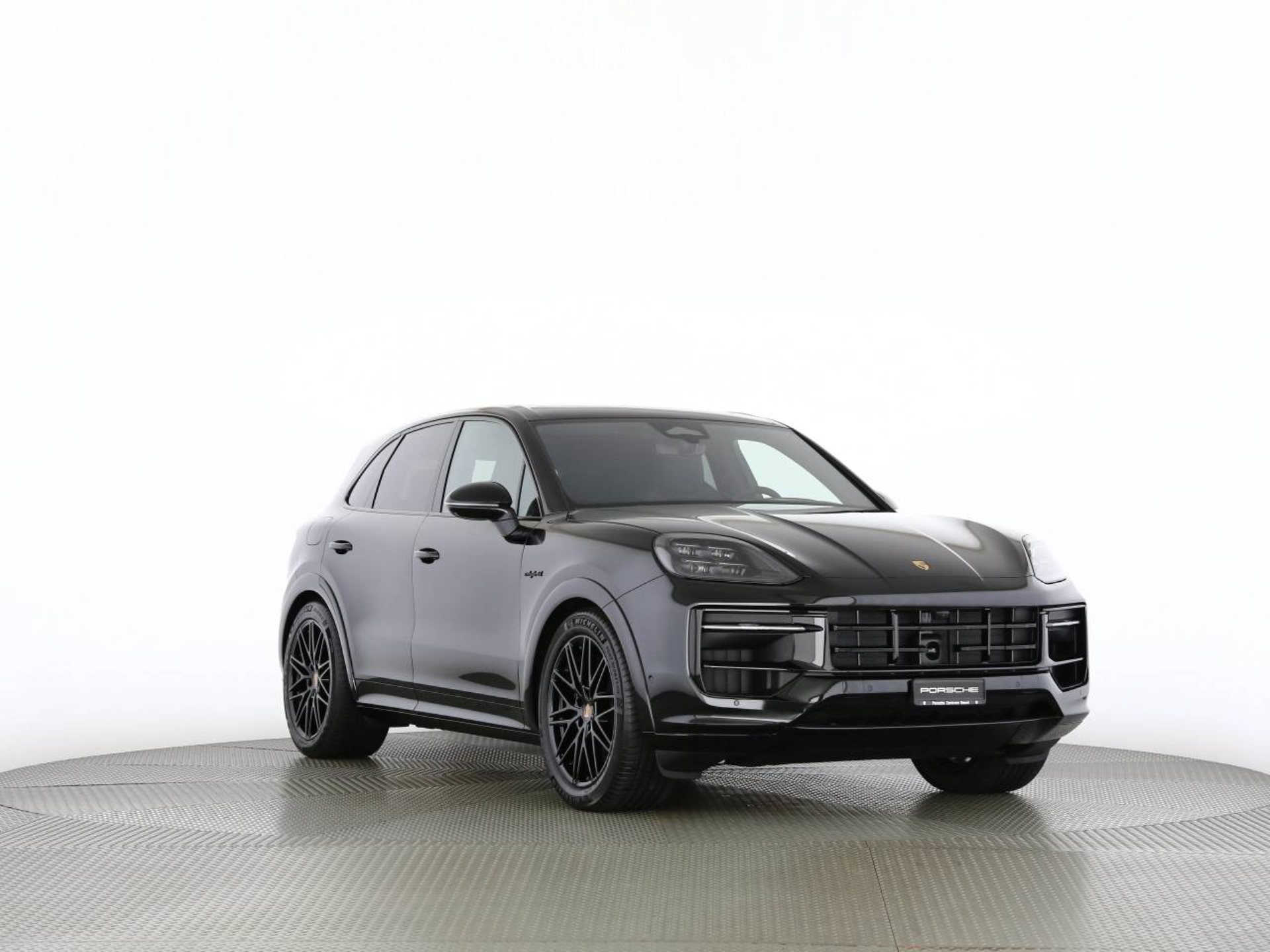 PORSCHE Cayenne E-Hybrid Black Edition-image-25