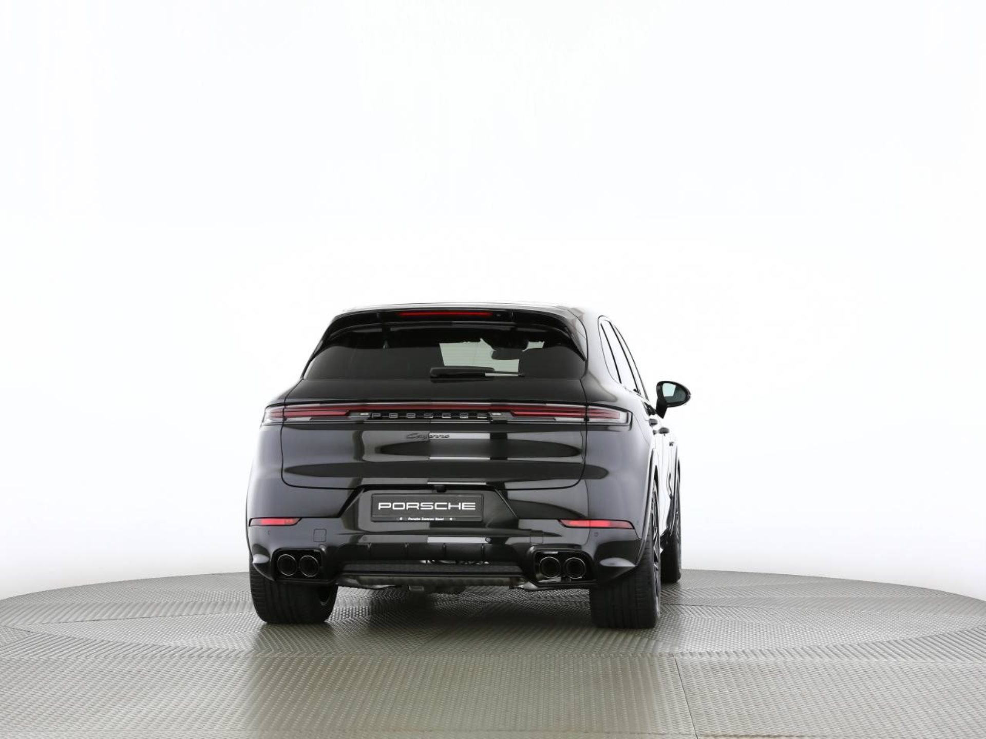 PORSCHE Cayenne E-Hybrid Black Edition-image-18