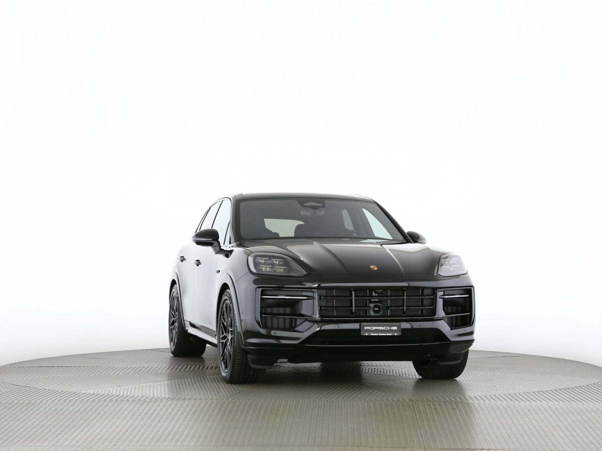 PORSCHE Cayenne E-Hybrid Black Edition-image-26