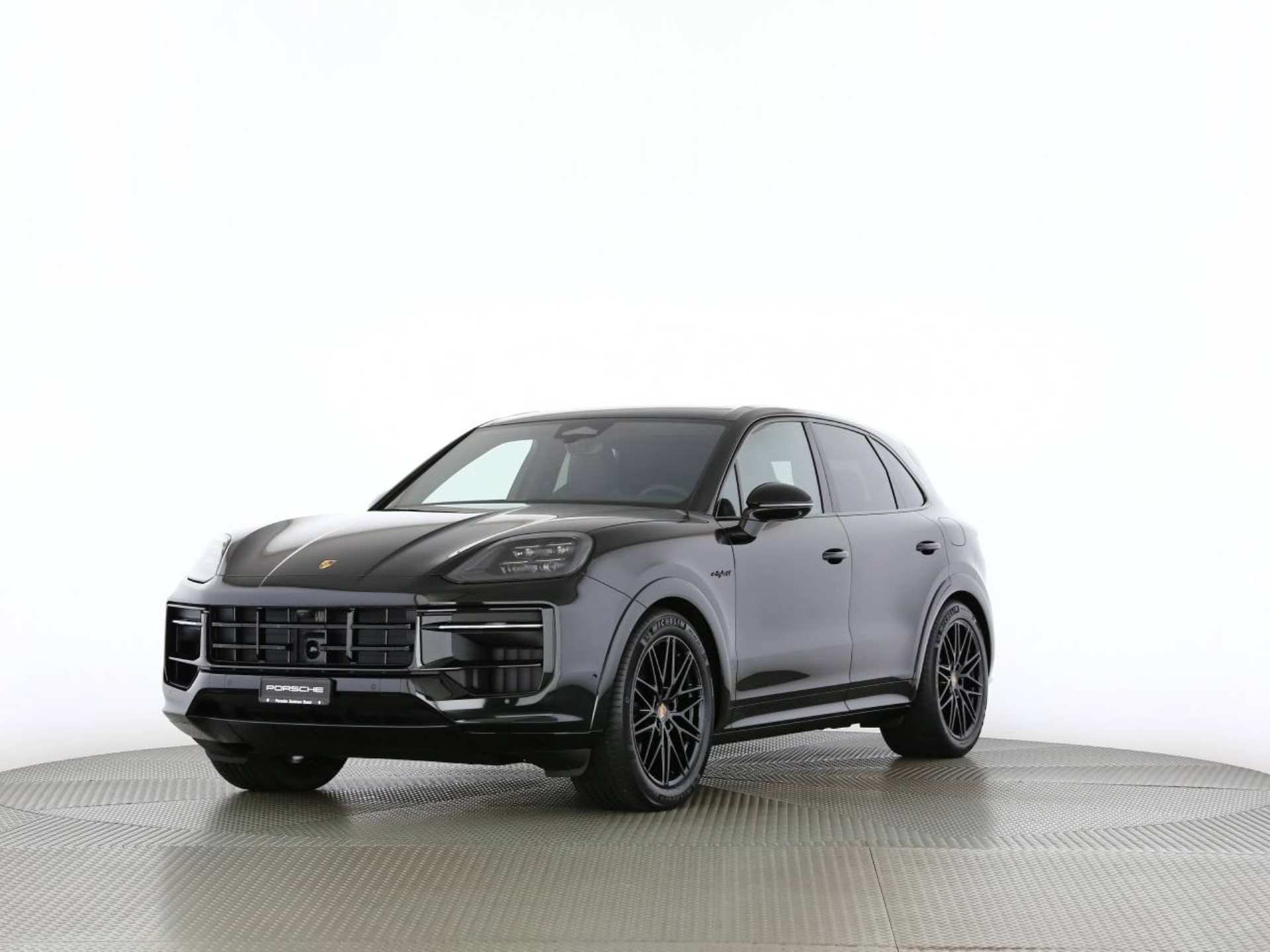 PORSCHE Cayenne E-Hybrid Black Edition-image-8