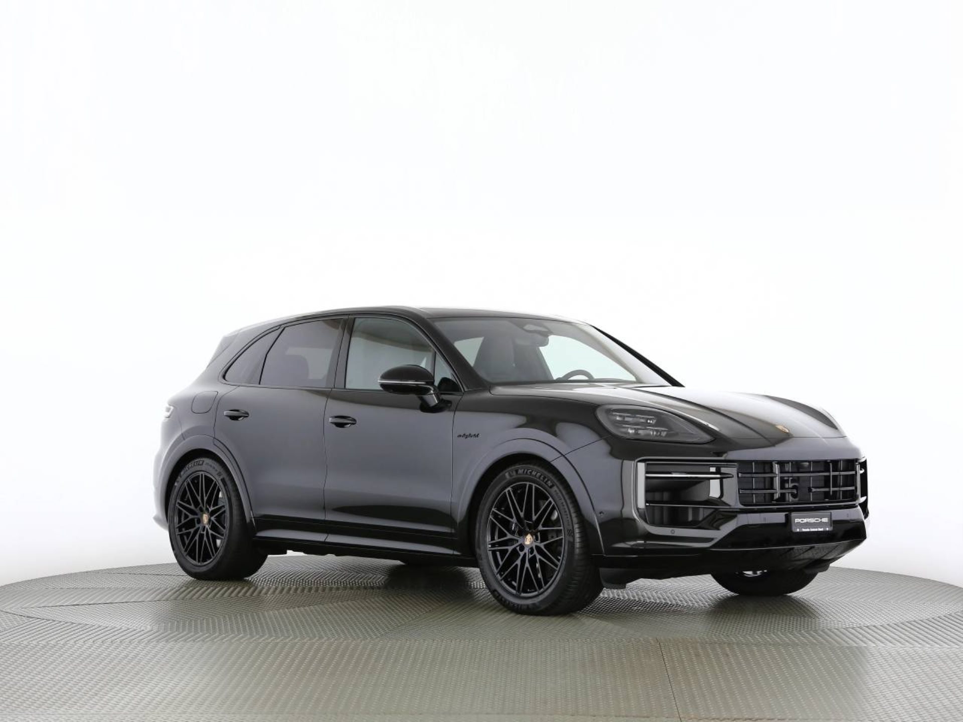 PORSCHE Cayenne E-Hybrid Black Edition-image-24