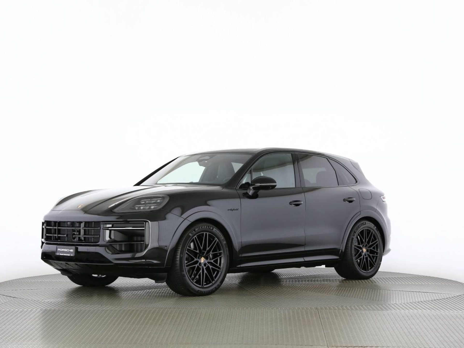 PORSCHE Cayenne E-Hybrid Black Edition-image-9
