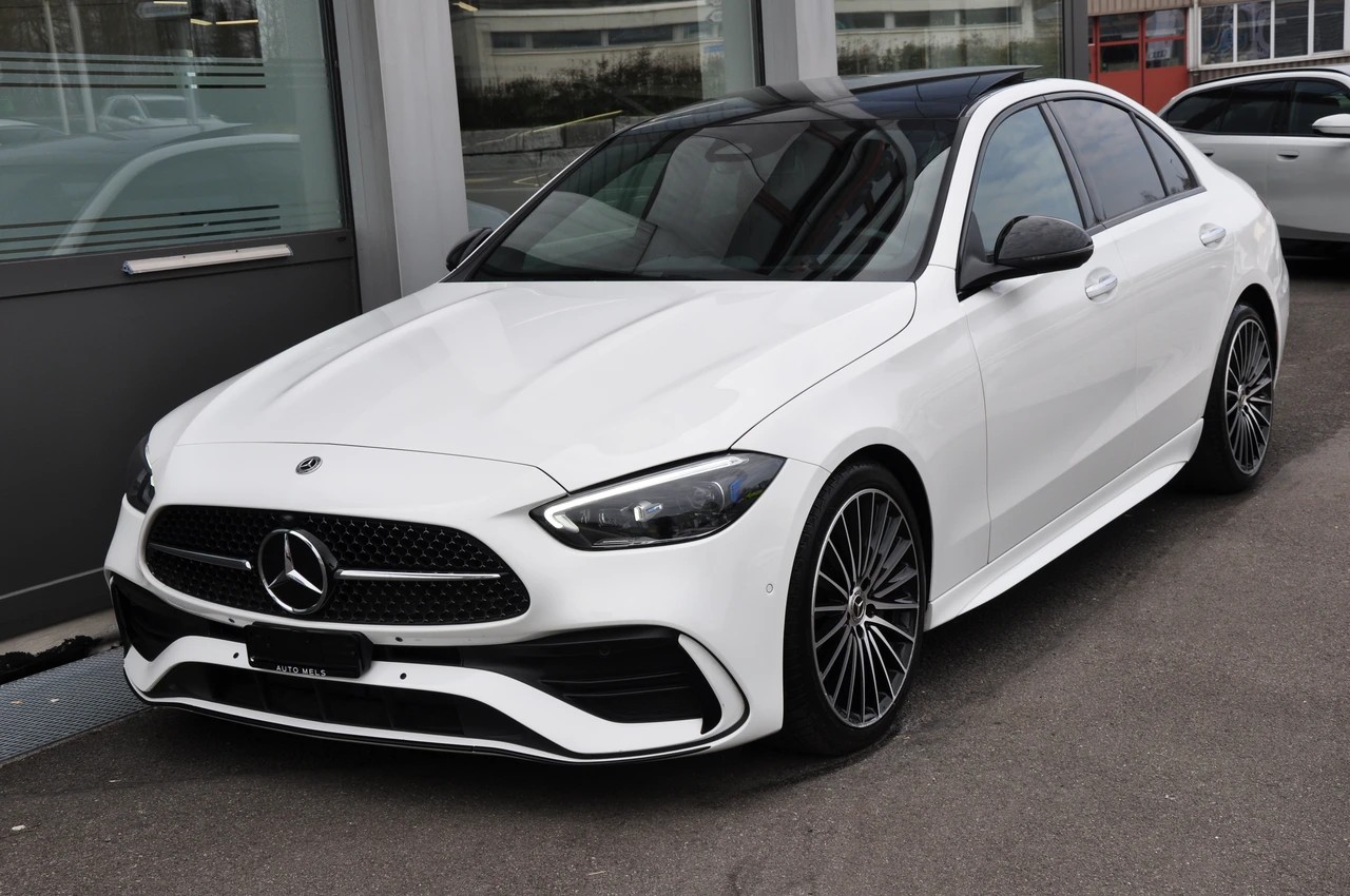 MERCEDES-BENZ C 300 4Matic AMG Line-image-3
