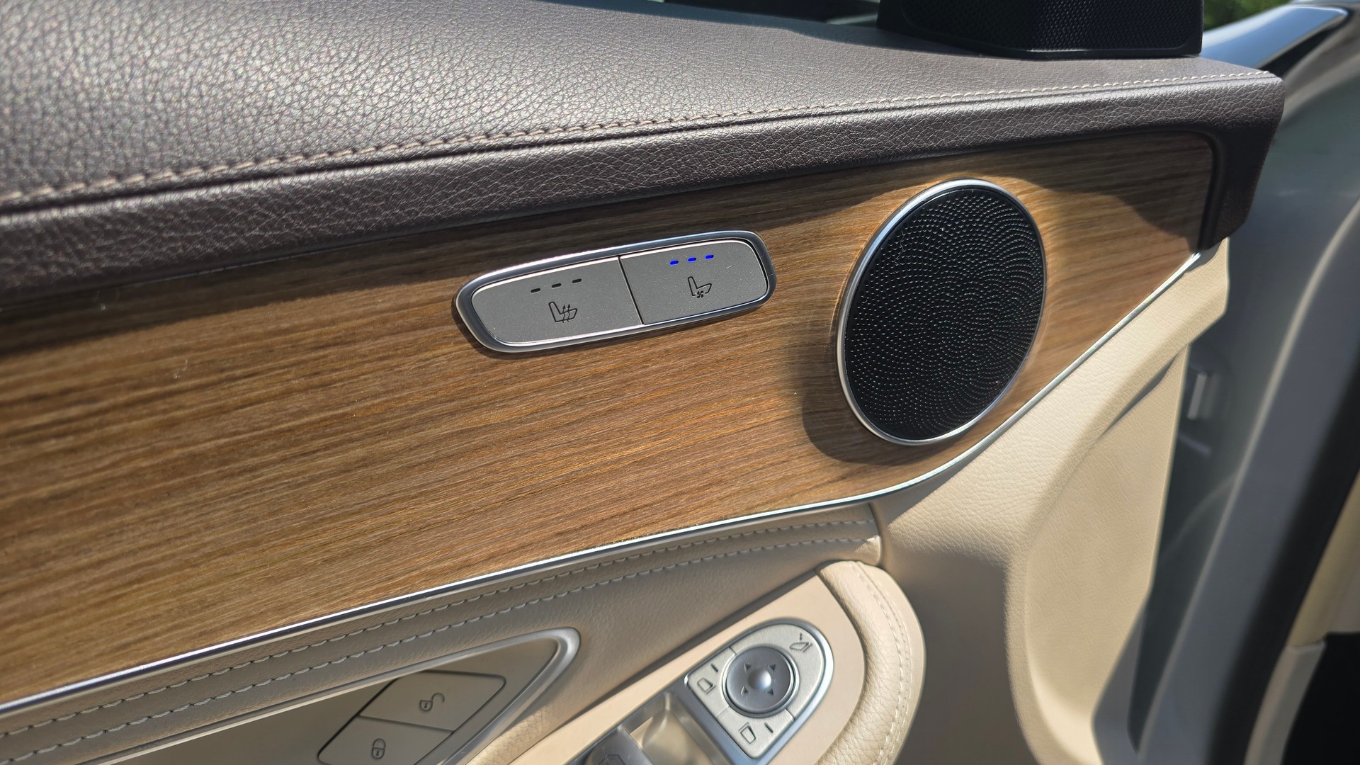 MERCEDES-BENZ C 250 BlueTEC Exclusive 4Matic 7G-Tronic-image-11