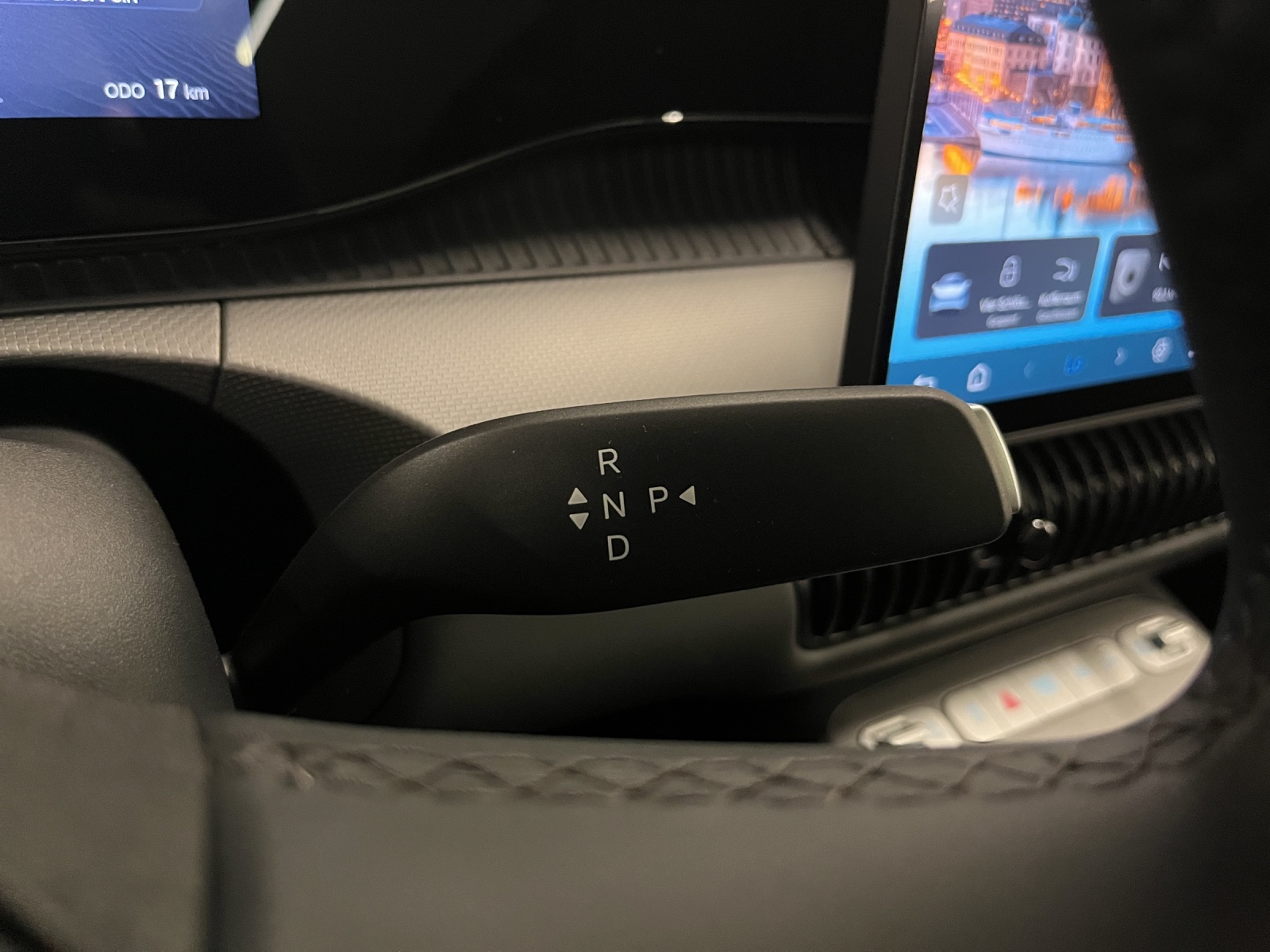 BYD Dolphin G DM-i Comfort-image-12