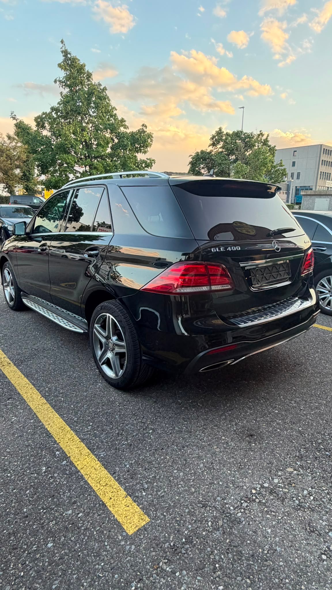 MERCEDES-BENZ GLE 400 Executive 4Matic 7G-Tronic-image-4
