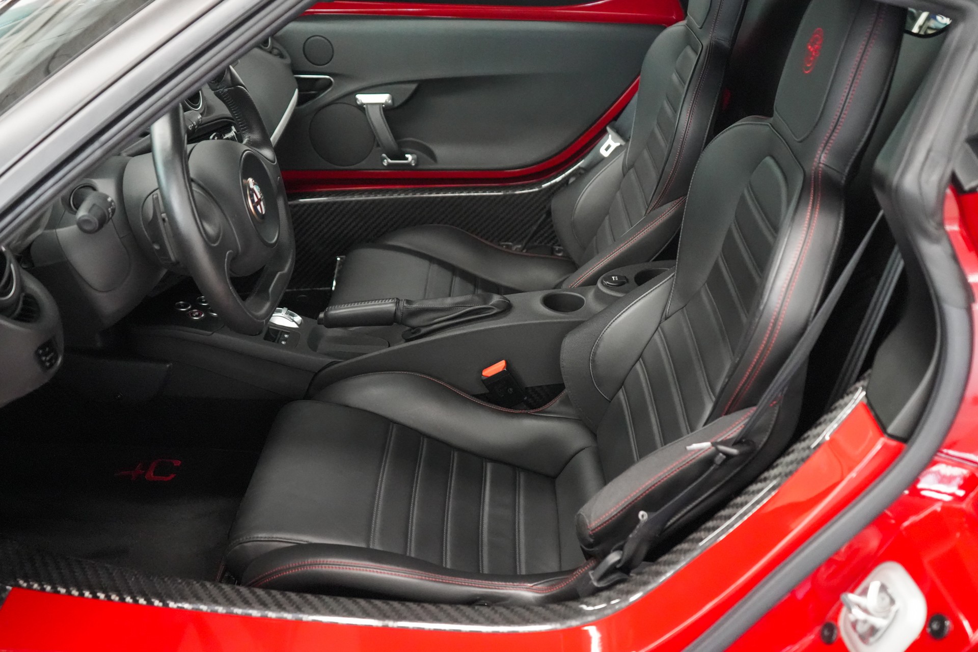 ALFA ROMEO 4C 1750 TBi TCT-image-11