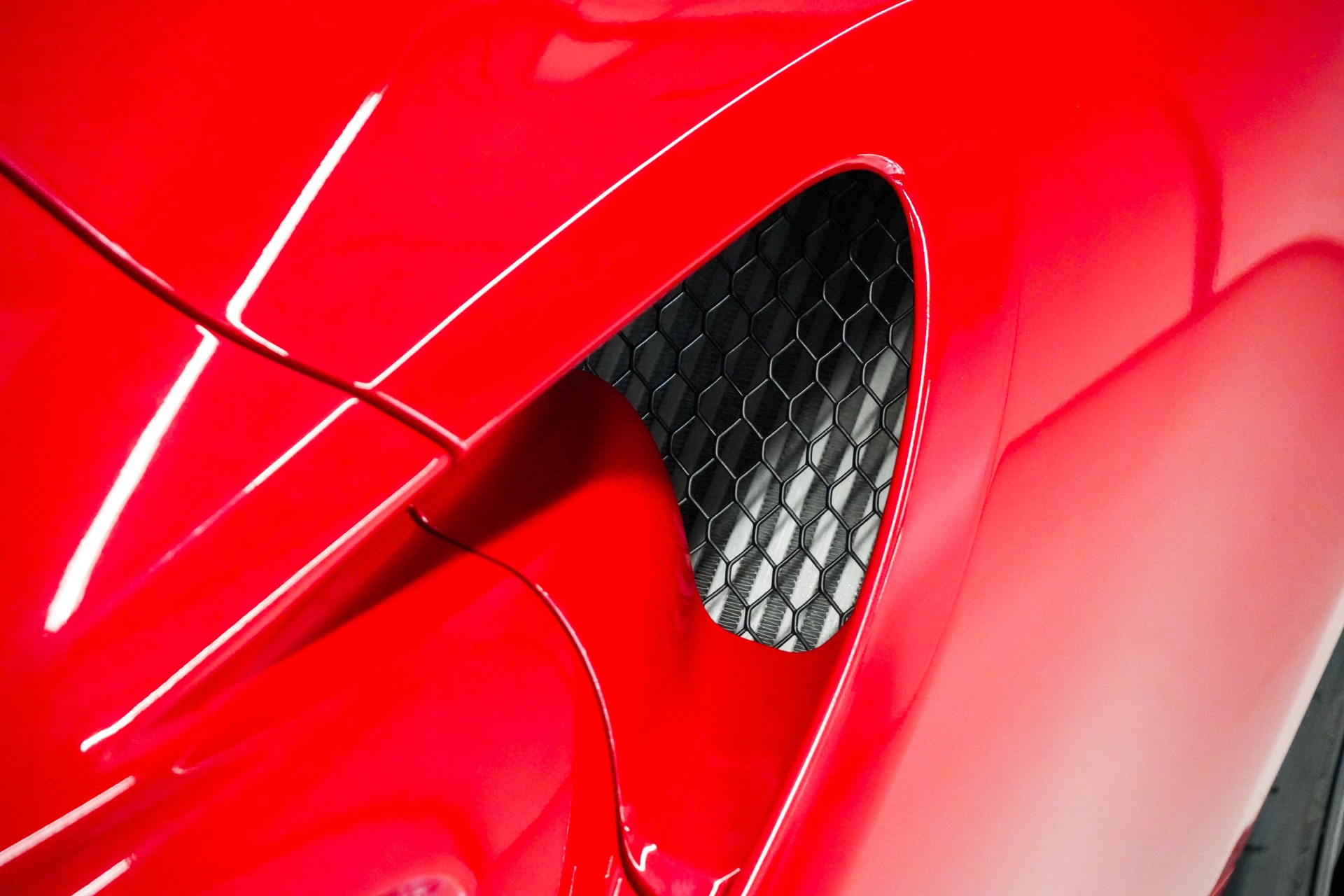 ALFA ROMEO 4C 1750 TBi TCT-image-8