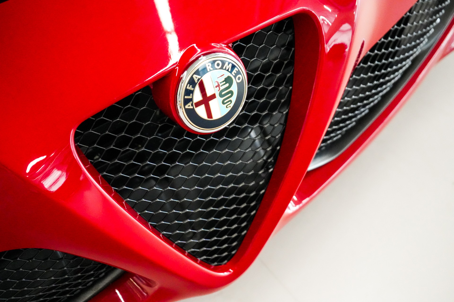 ALFA ROMEO 4C 1750 TBi TCT-image-6