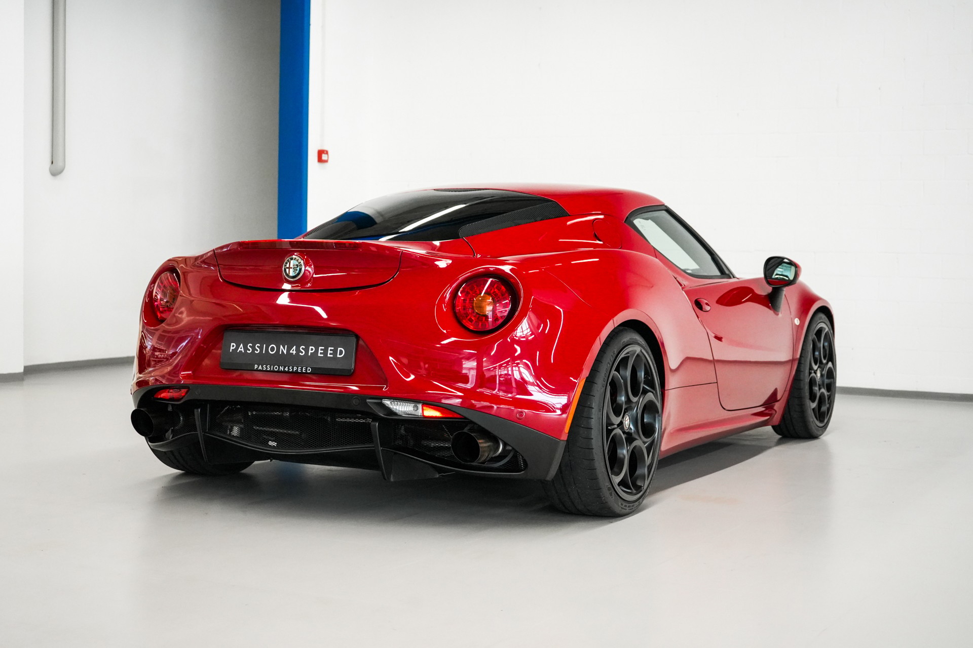 ALFA ROMEO 4C 1750 TBi TCT-image-4
