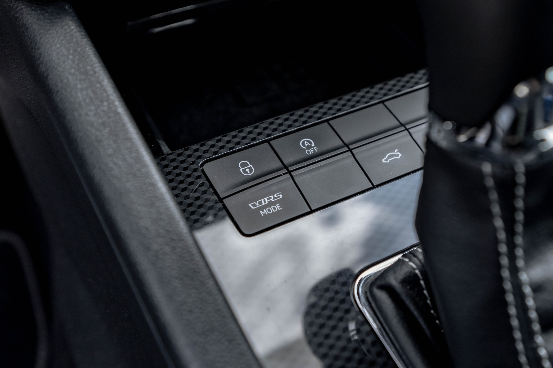 SKODA Octavia Combi 2.0 TDI RS DSG * FRISCH AB MFK * WP & ZAHNRIEMEN ERSETZT * TOP GEPFLEGTES FAHRZEUG *-image-28