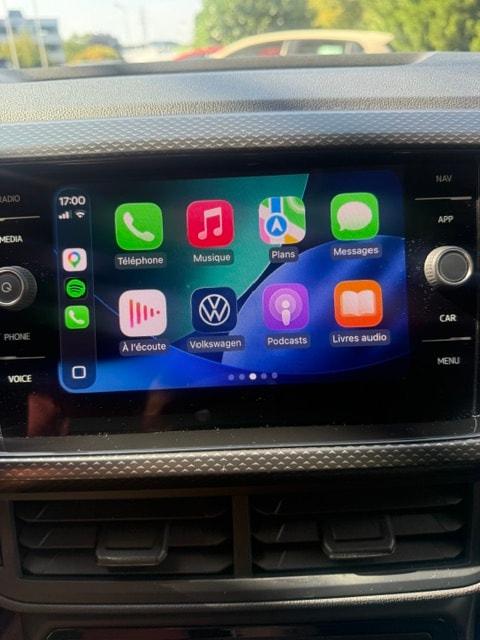 VW T-Cross 1.0 TSI Life DSG-image-10
