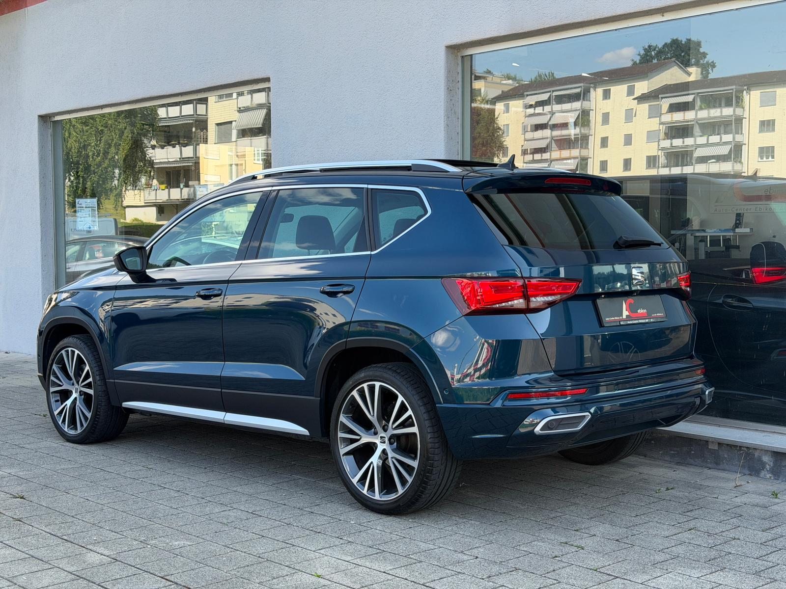 SEAT Ateca 2.0 TDI CR Xperience DSG *Panoramadach* *Assistenzpaket*-image-2
