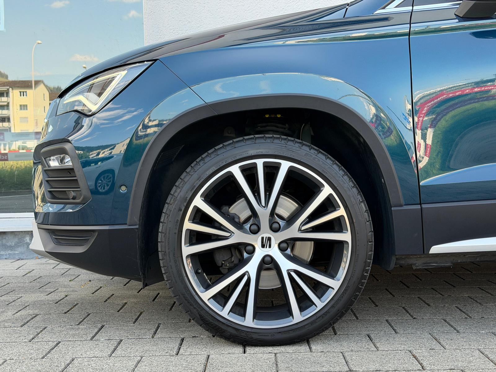SEAT Ateca 2.0 TDI CR Xperience DSG *Panoramadach* *Assistenzpaket*-image-7