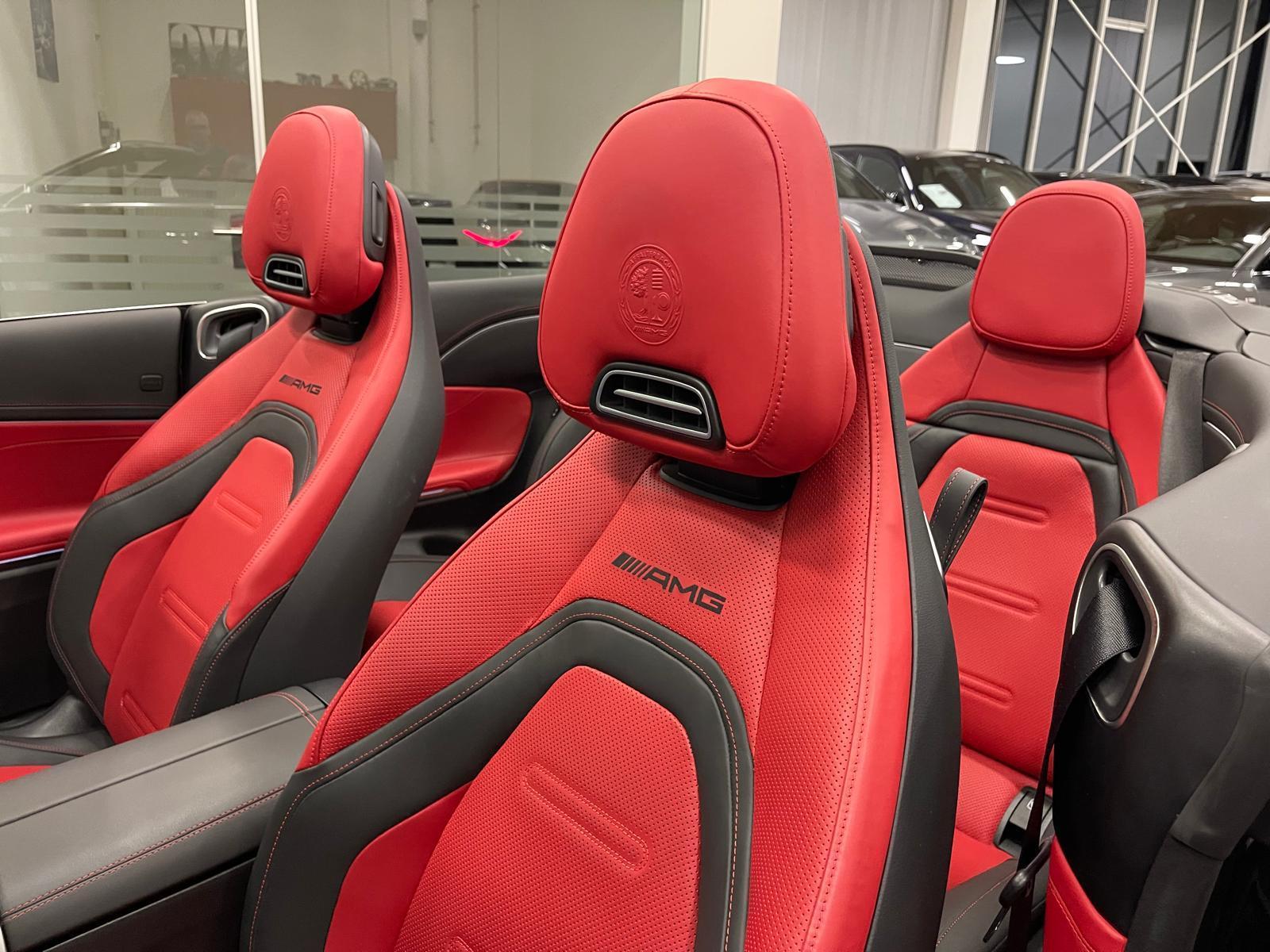 MERCEDES-BENZ CLE 53 AMG 4matic+ Cabriolet-image-14