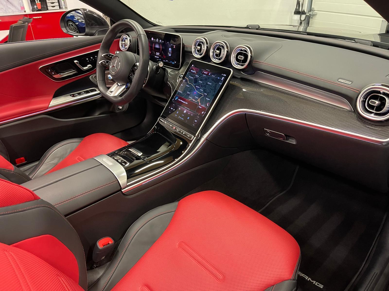 MERCEDES-BENZ CLE 53 AMG 4matic+ Cabriolet-image-13