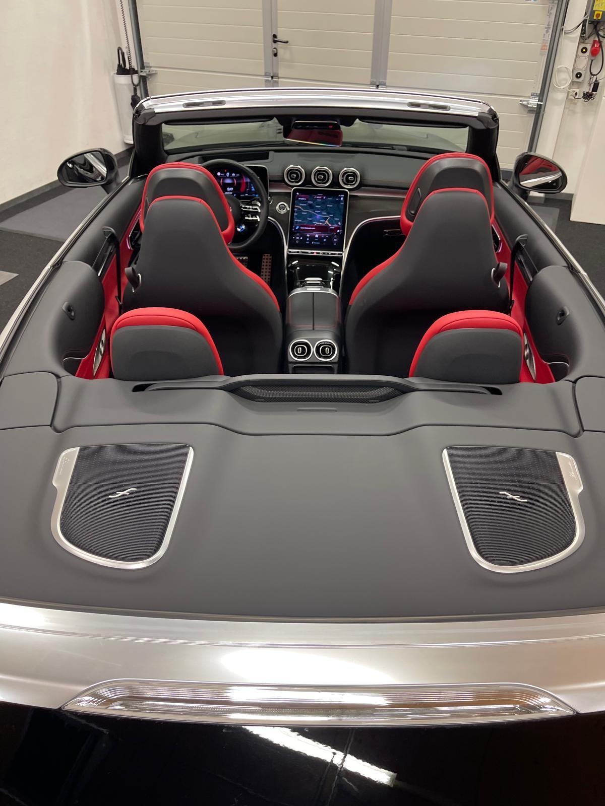 MERCEDES-BENZ CLE 53 AMG 4matic+ Cabriolet-image-16