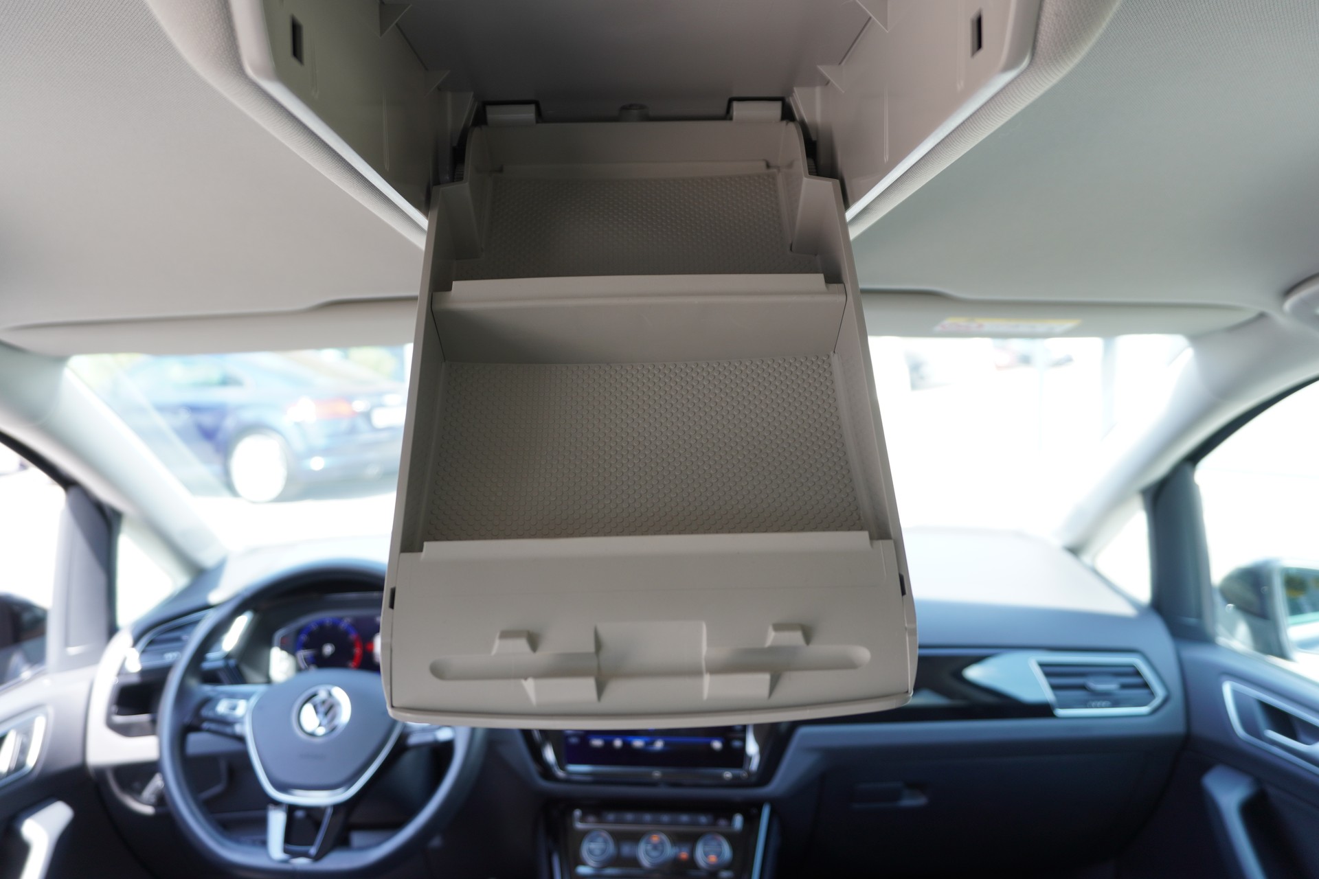 VW Touran 1.5 TSI EVO Highline DSG 7-PLÄTZER R-LINE!!!-image-38