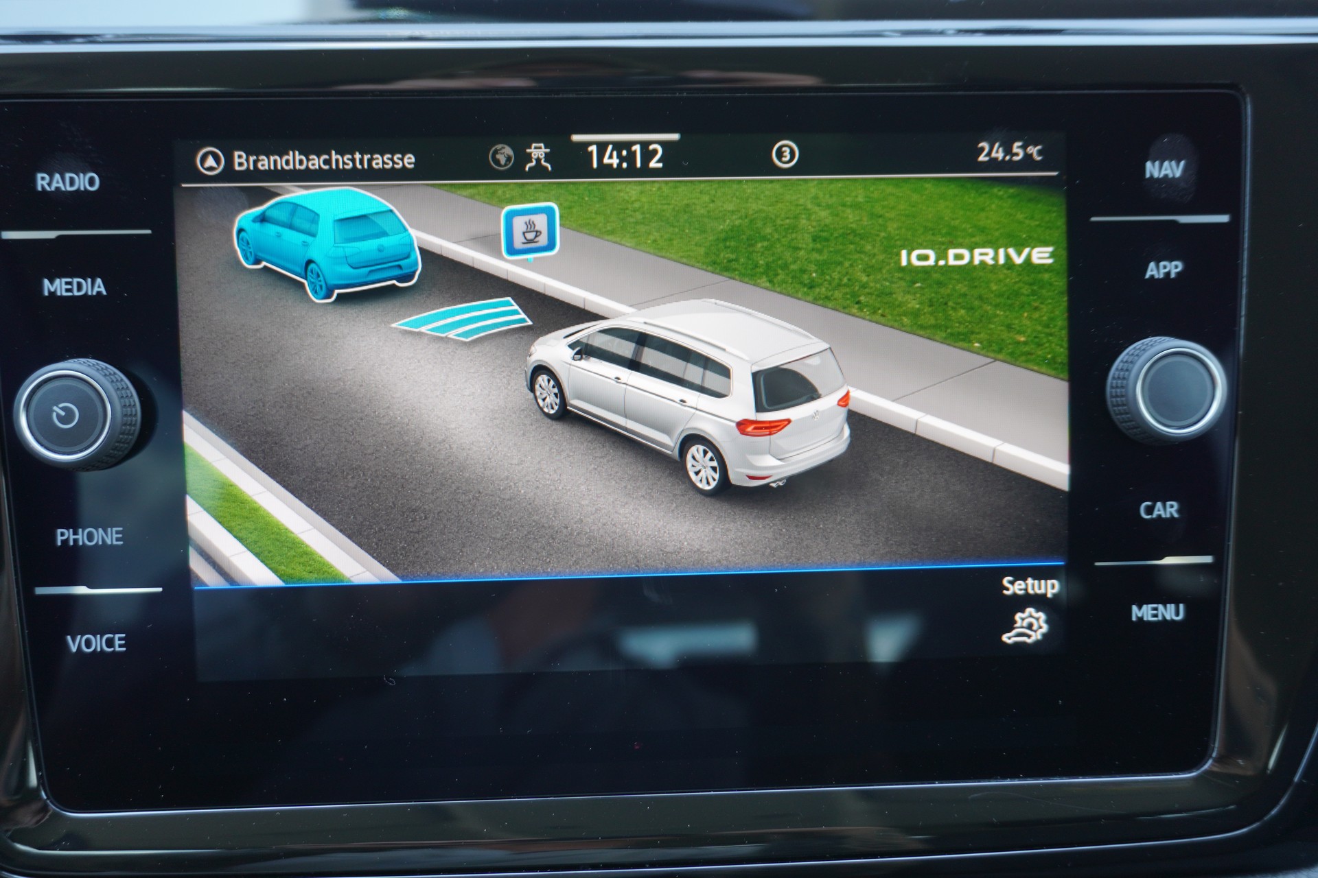 VW Touran 1.5 TSI EVO Highline DSG 7-PLÄTZER R-LINE!!!-image-31