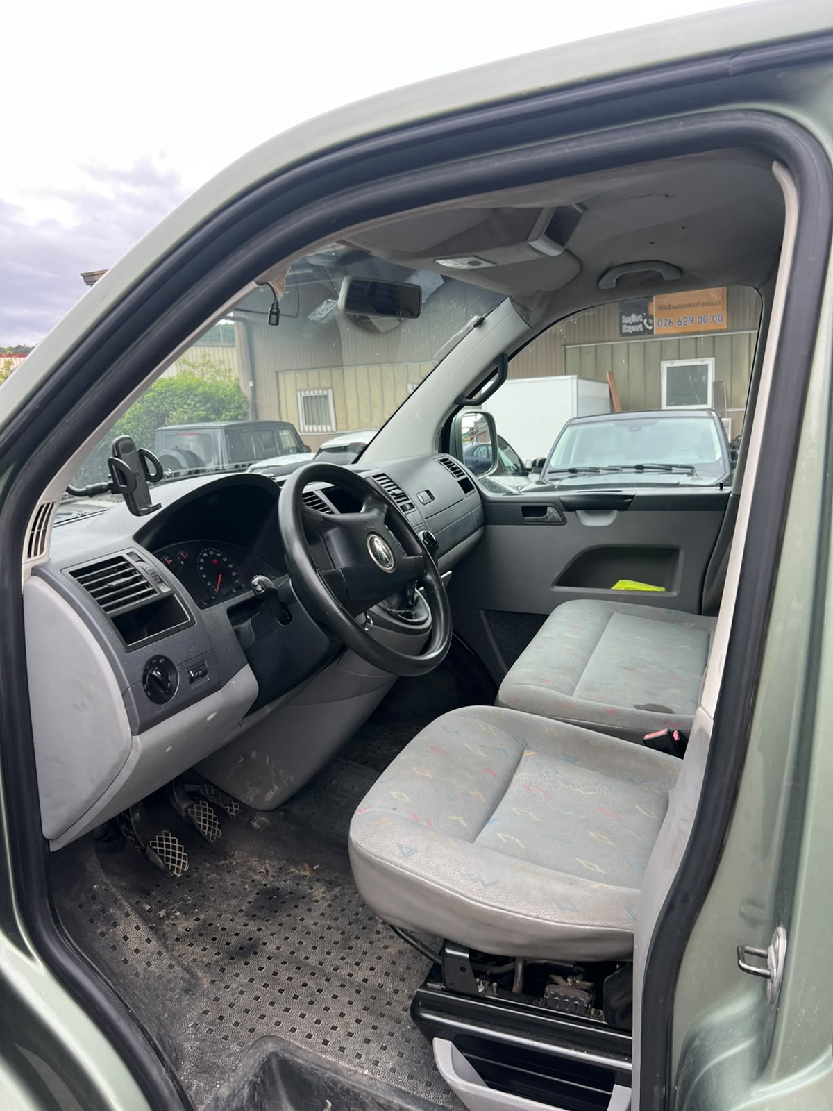 VW T5 Caravelle Trend 2.5 TDI PD-image-4