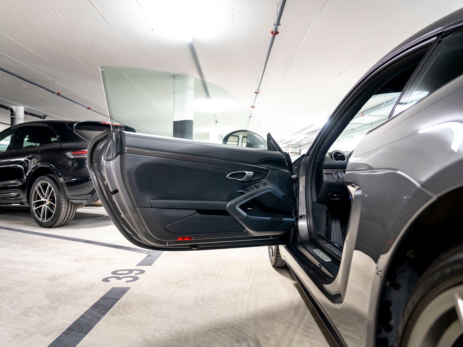 PORSCHE 718 Cayman 2.0 PDK-image-10