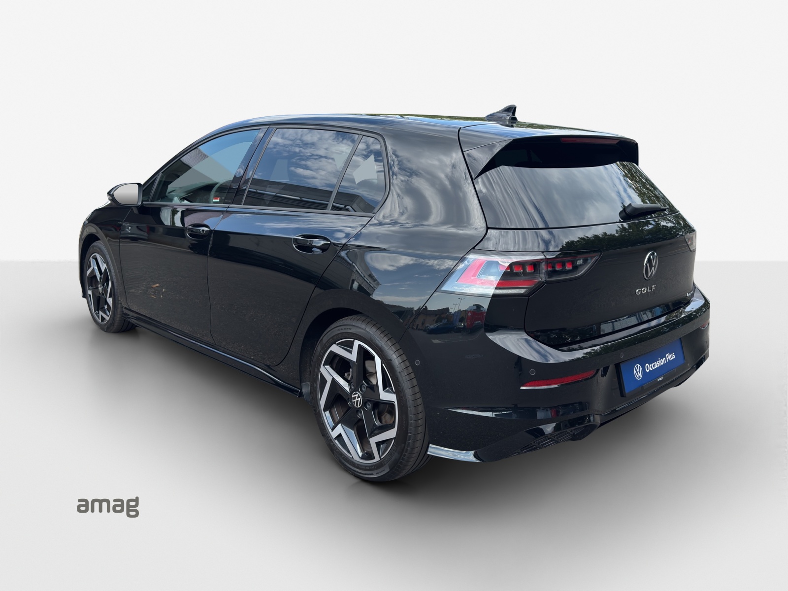 VW Golf 2.0 TSI R-Line DSG 4 Motion-image-2