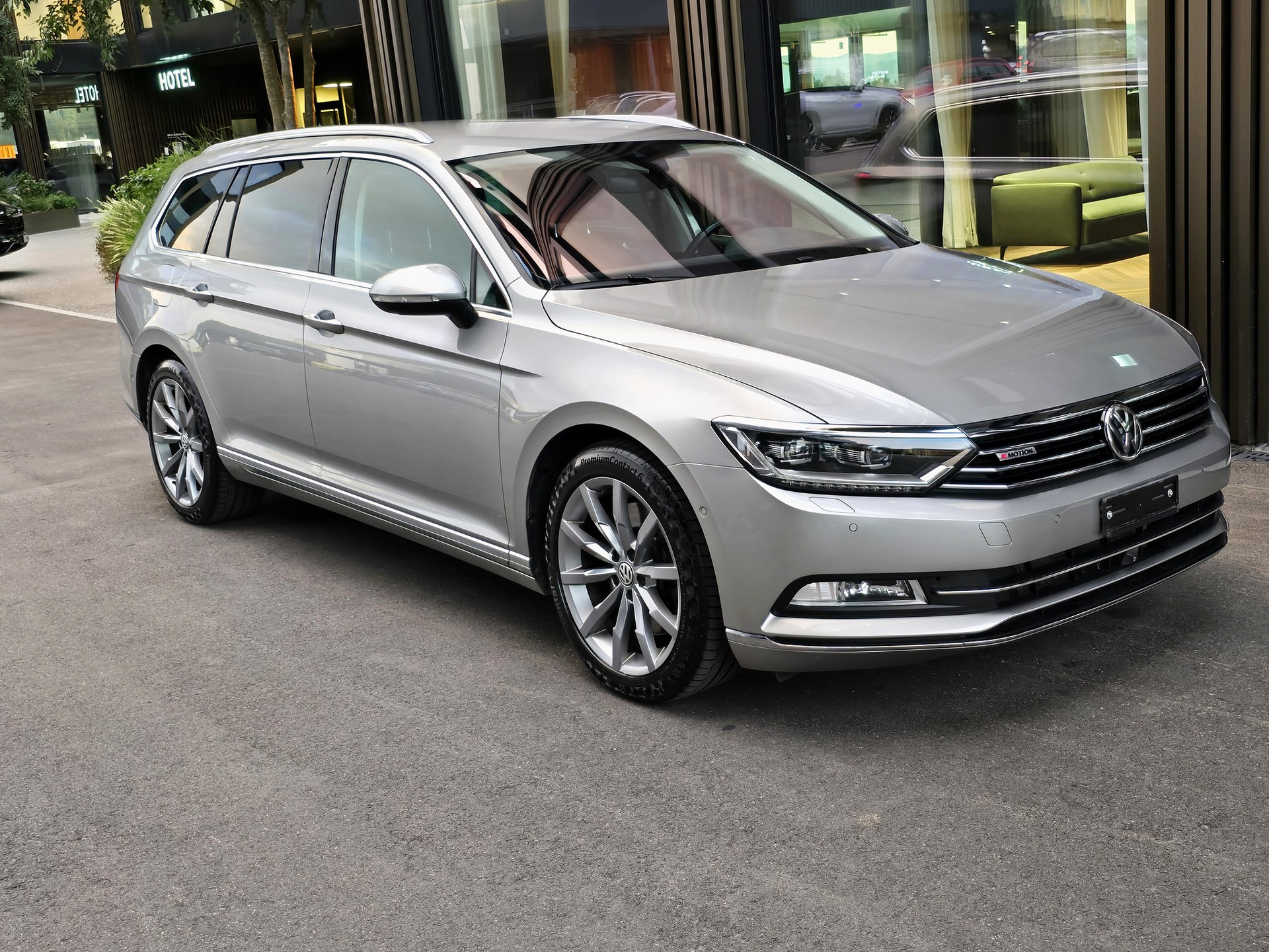 VW 2.0 TDI 240 SCR Highl. DSG 4m-image-1