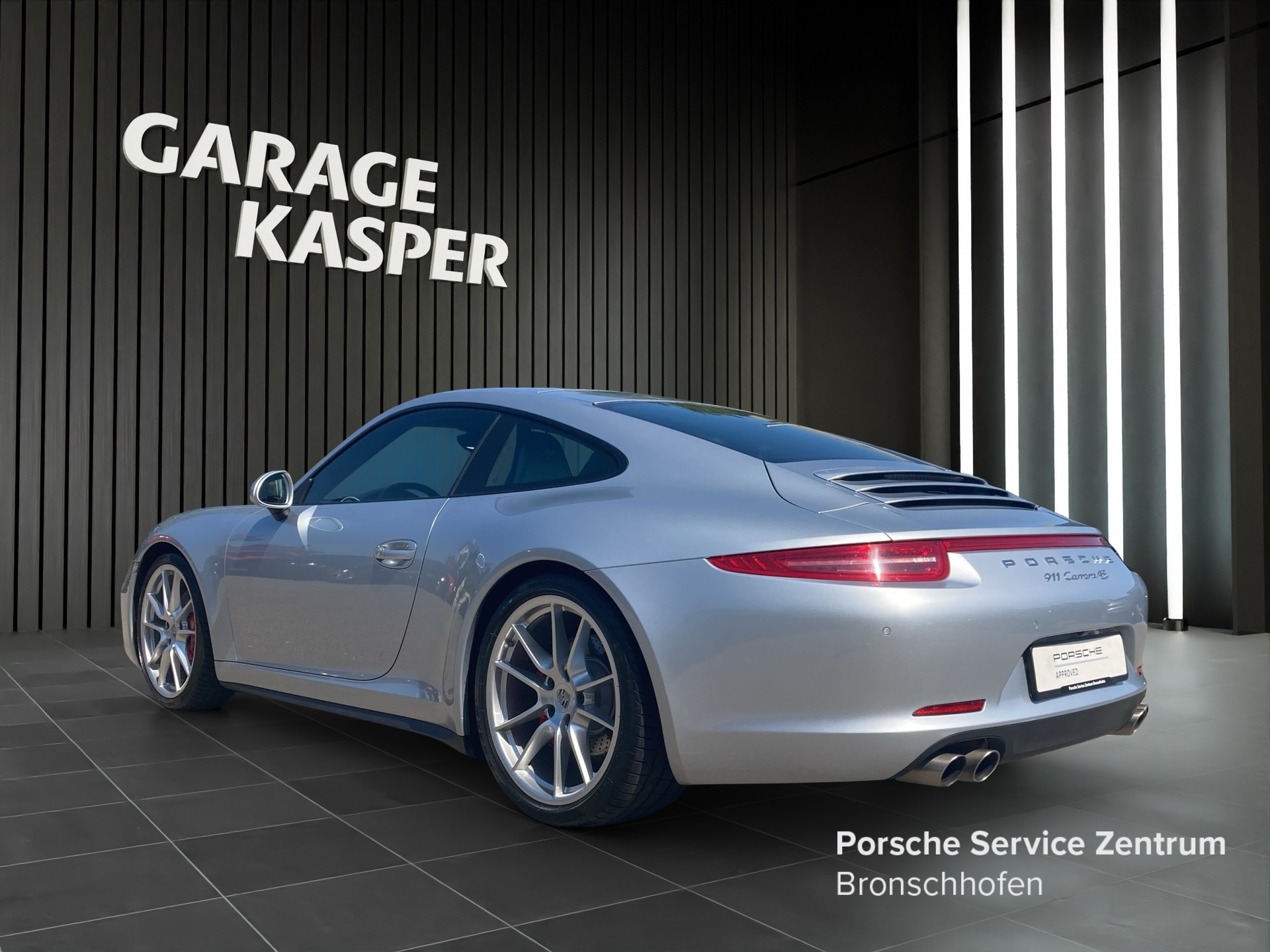 PORSCHE 911 Carrera 4S-image-2