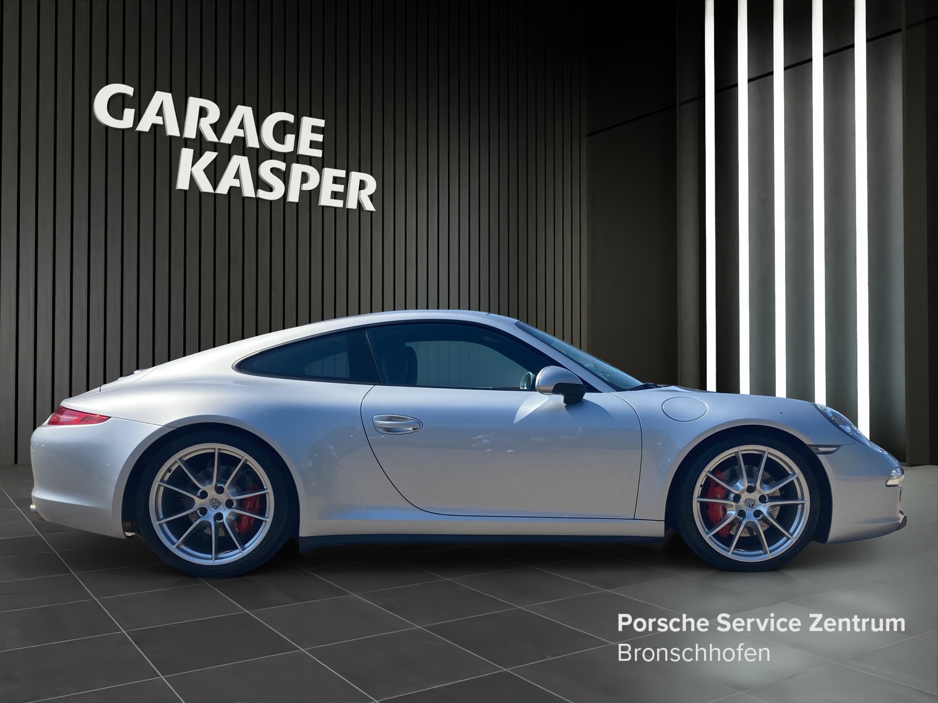 PORSCHE 911 Carrera 4S-image-5
