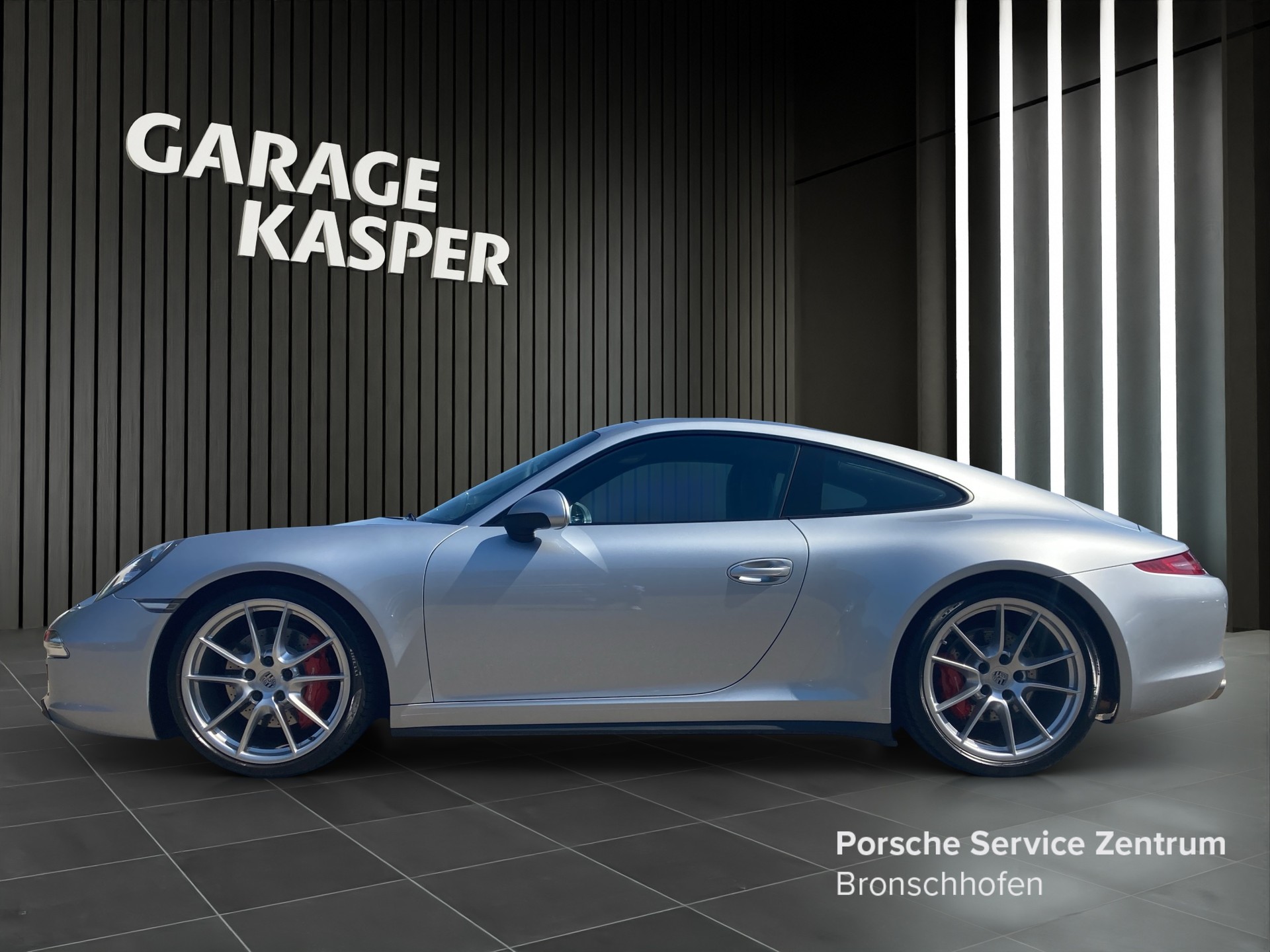 PORSCHE 911 Carrera 4S-image-1
