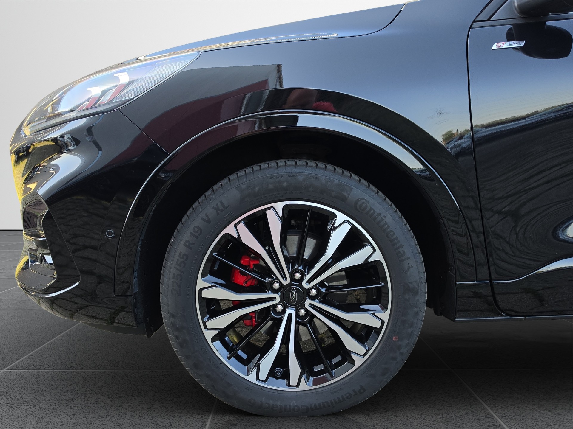 FORD Kuga 2.5 Hybrid ST-Line X 4x4-image-8