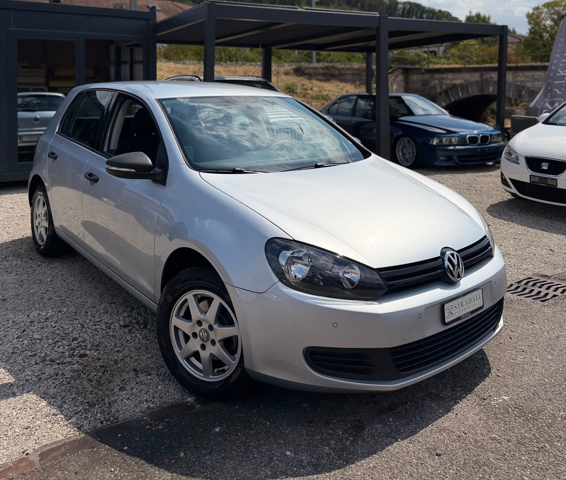 VW Golf 1.4 Trendline **Frisch ab MFK** **Frisch ab Service **-image-0