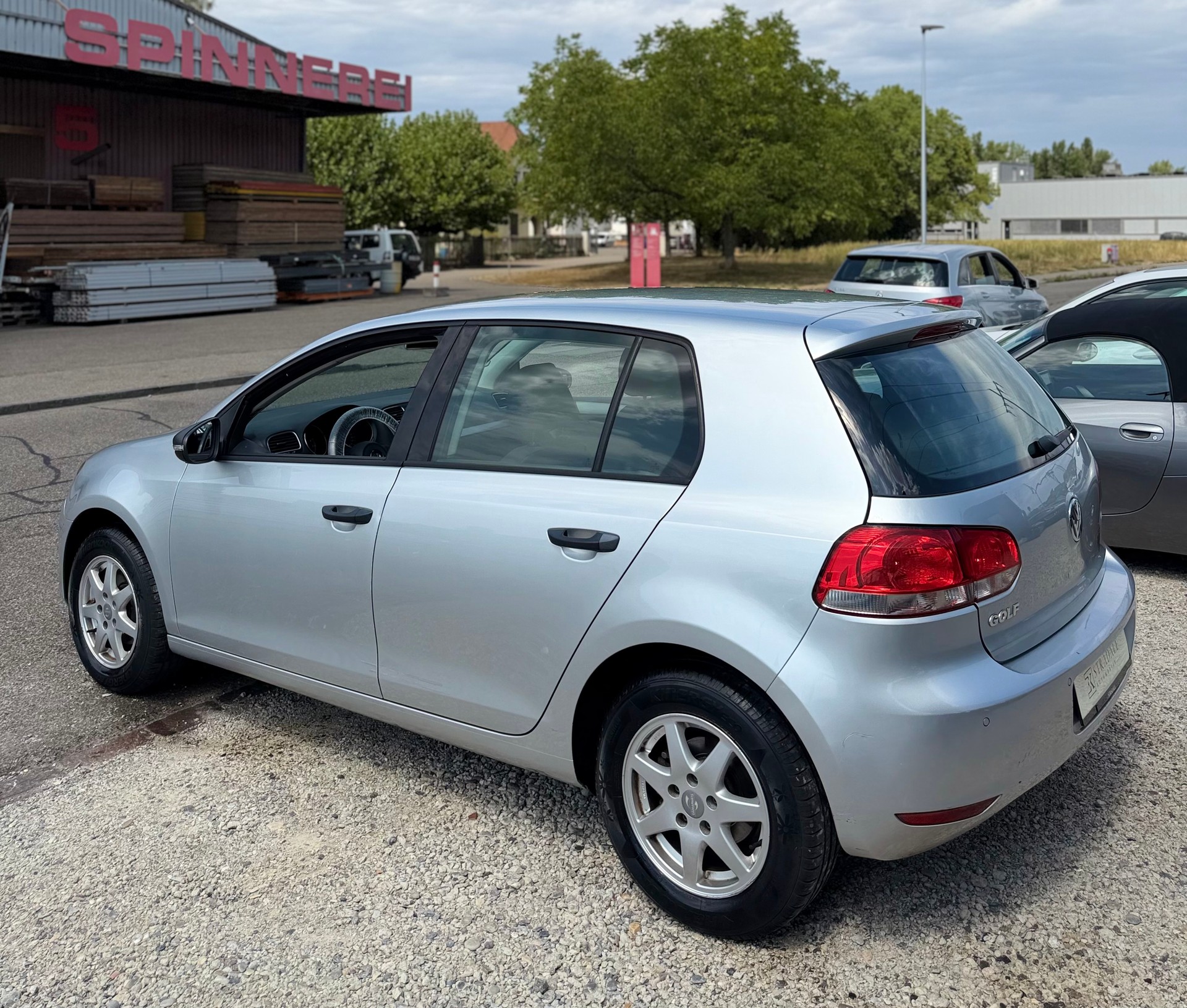 VW Golf 1.4 Trendline **Frisch ab MFK** **Frisch ab Service **-image-9