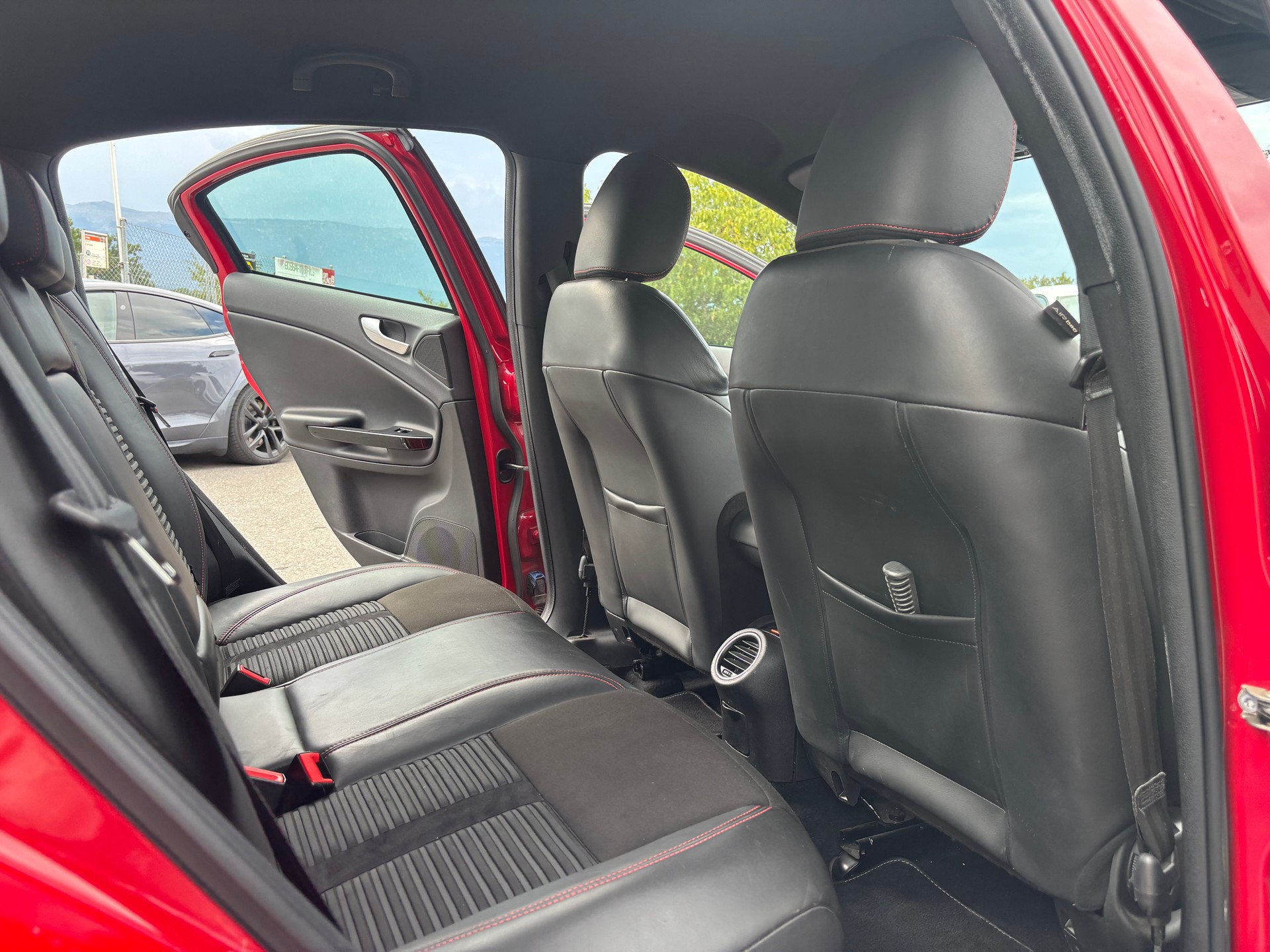 ALFA ROMEO Giulietta 1.4 MultiAir Distinctive TCT-image-13