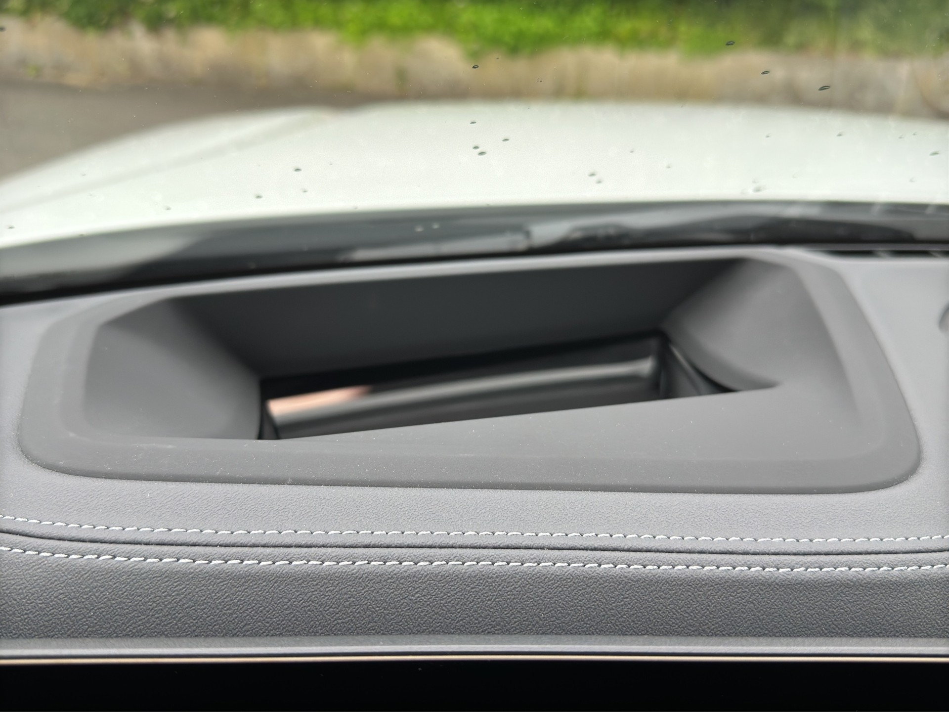 BMW i4 M50 M Sport Pro (CH)-image-14